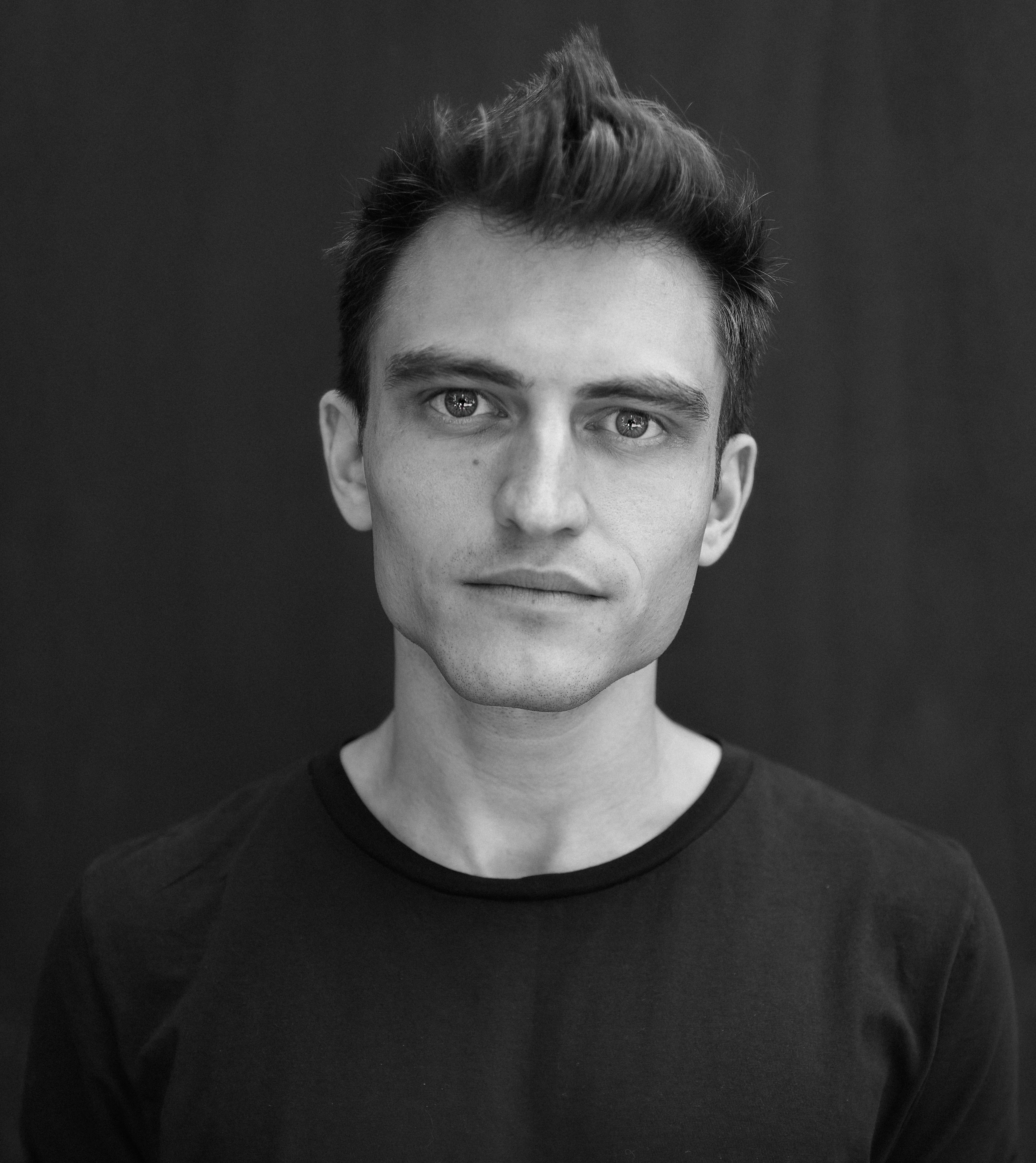 actor Darcy Brown large photo