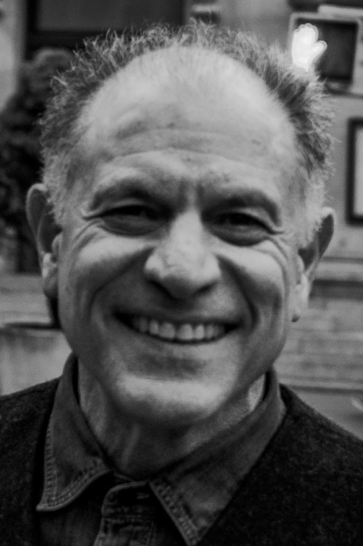 actor Michael Garfield large photo