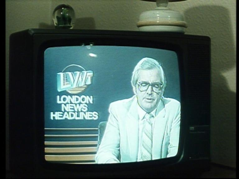 actor Llew Gardner large photo