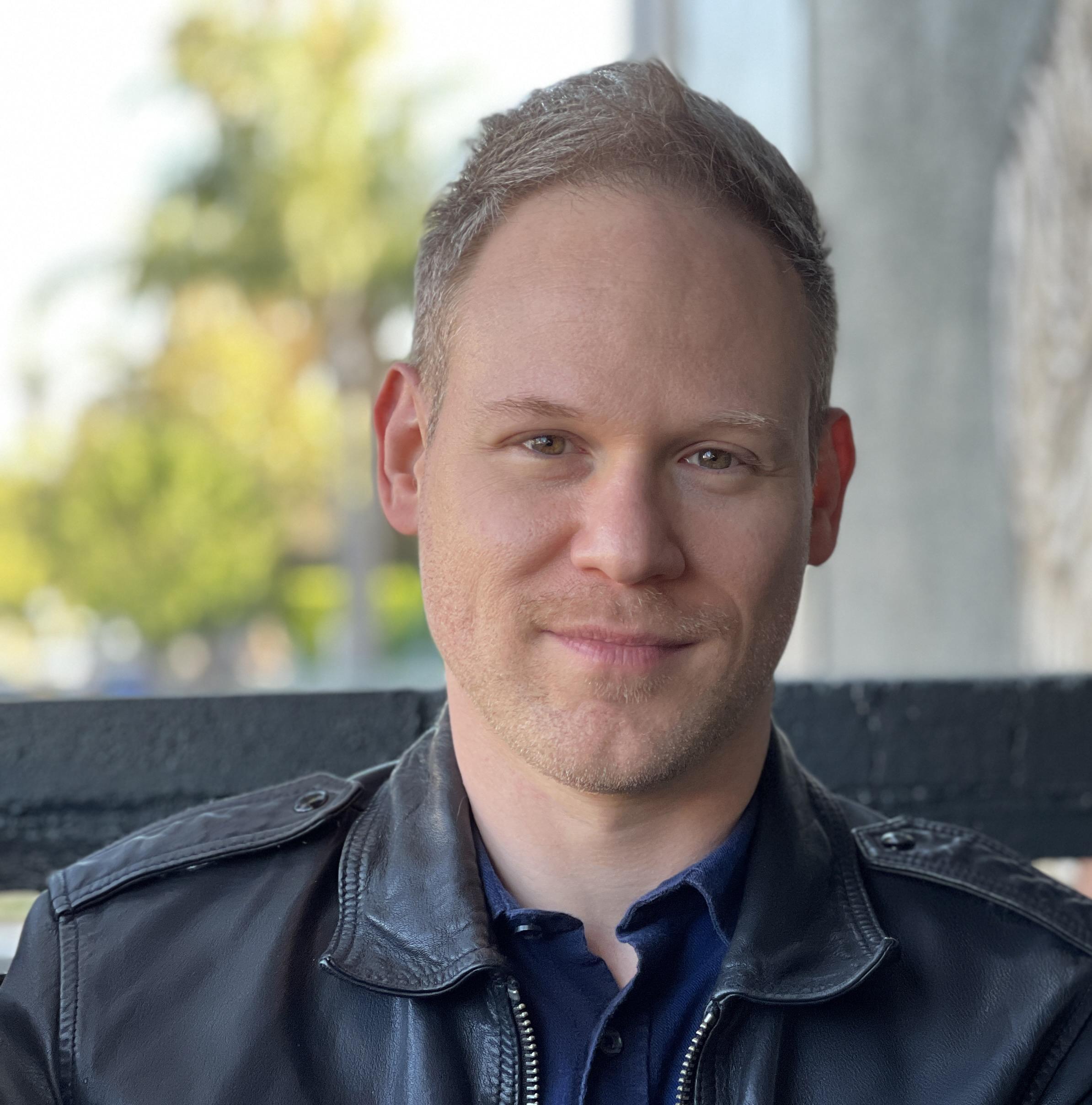 actor Paul Haynes large photo