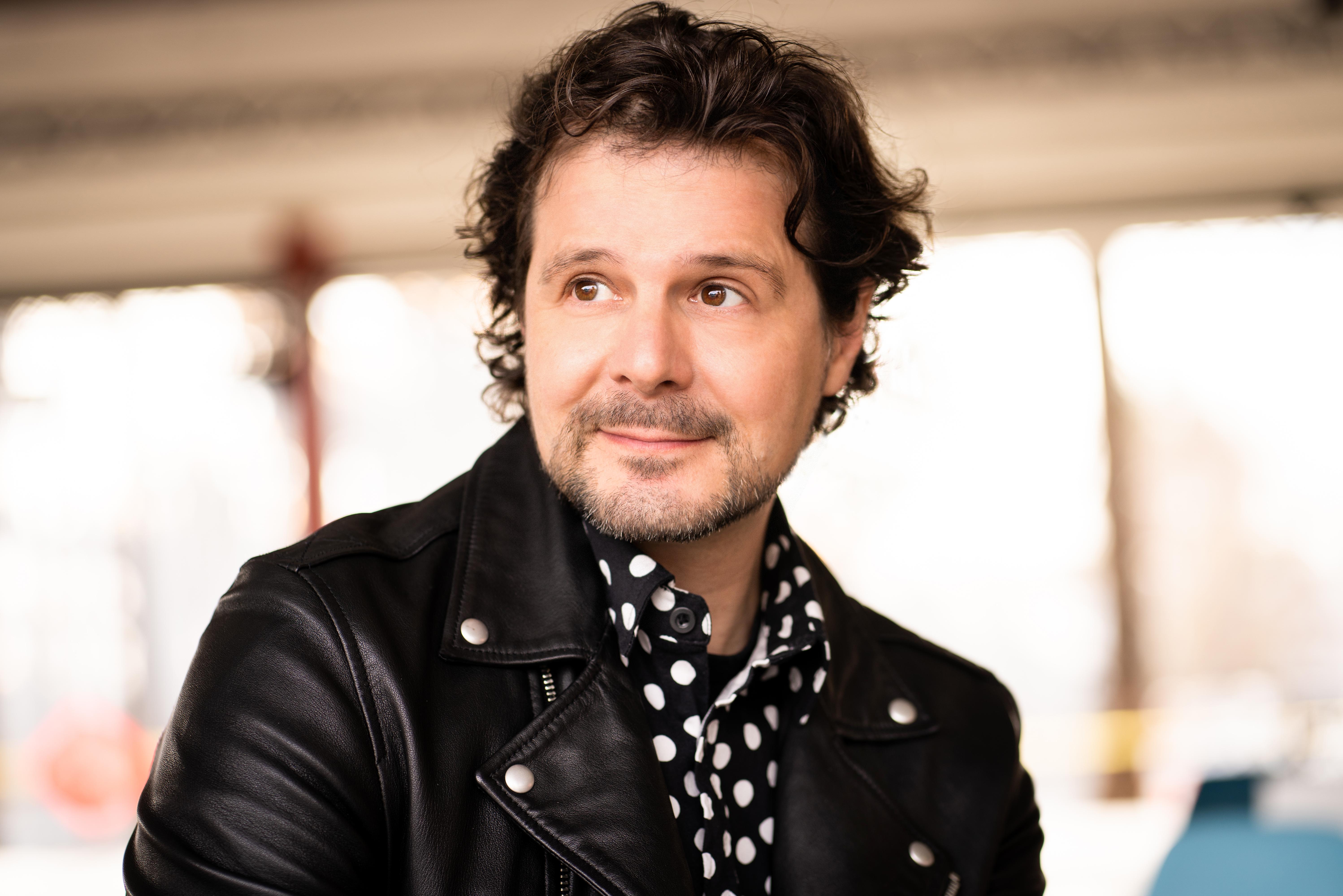 actor Joseph Gilbert large photo