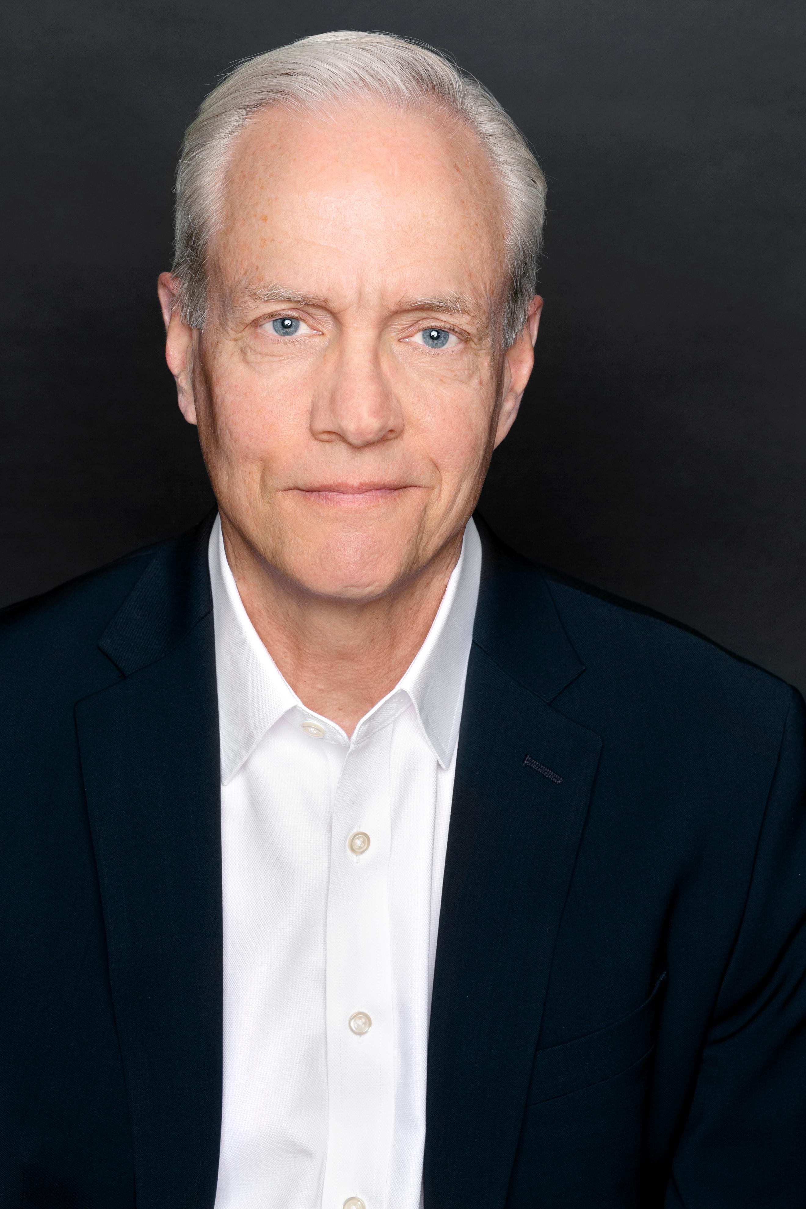 actor Peter Reeves large photo