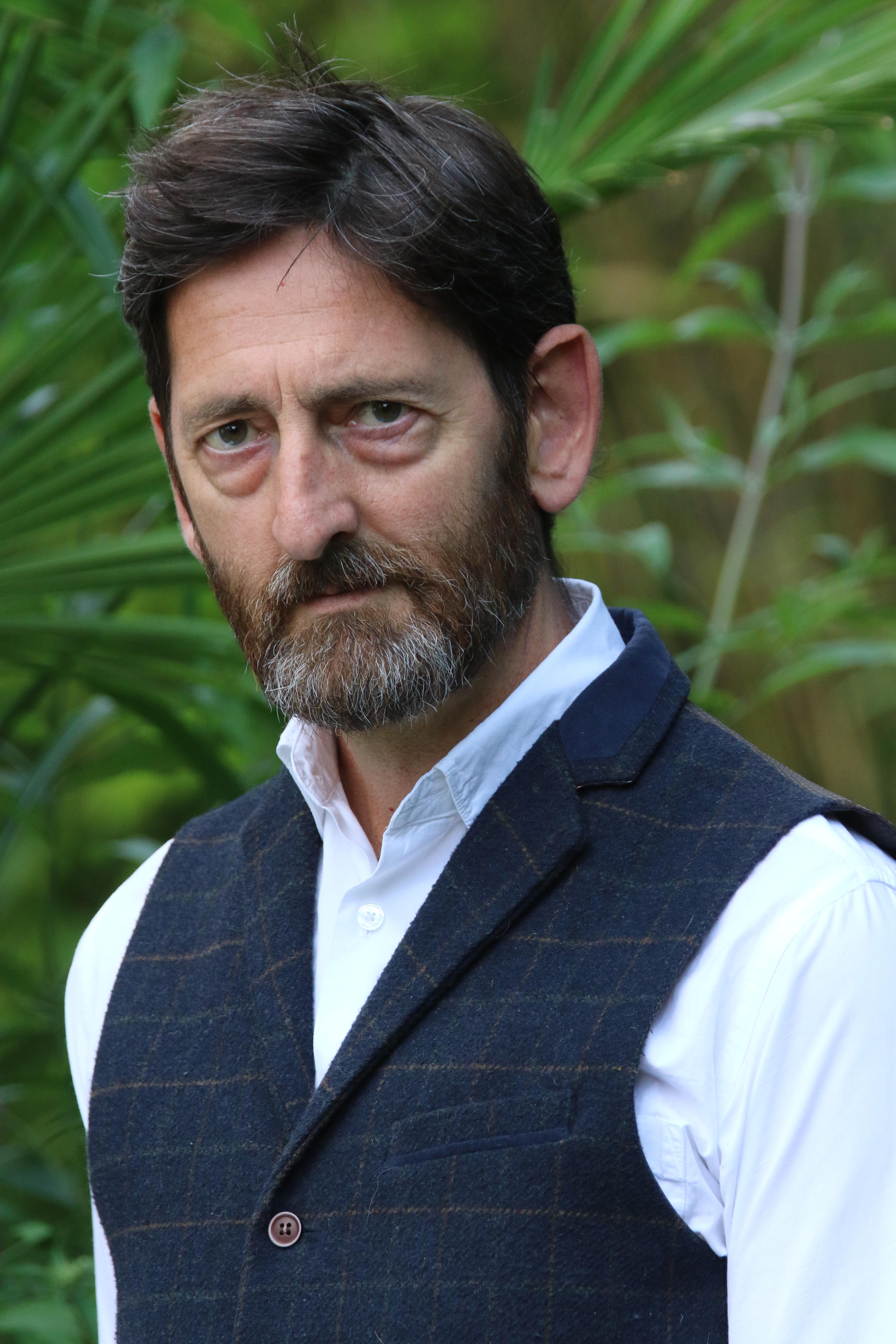 actor Richard James large photo