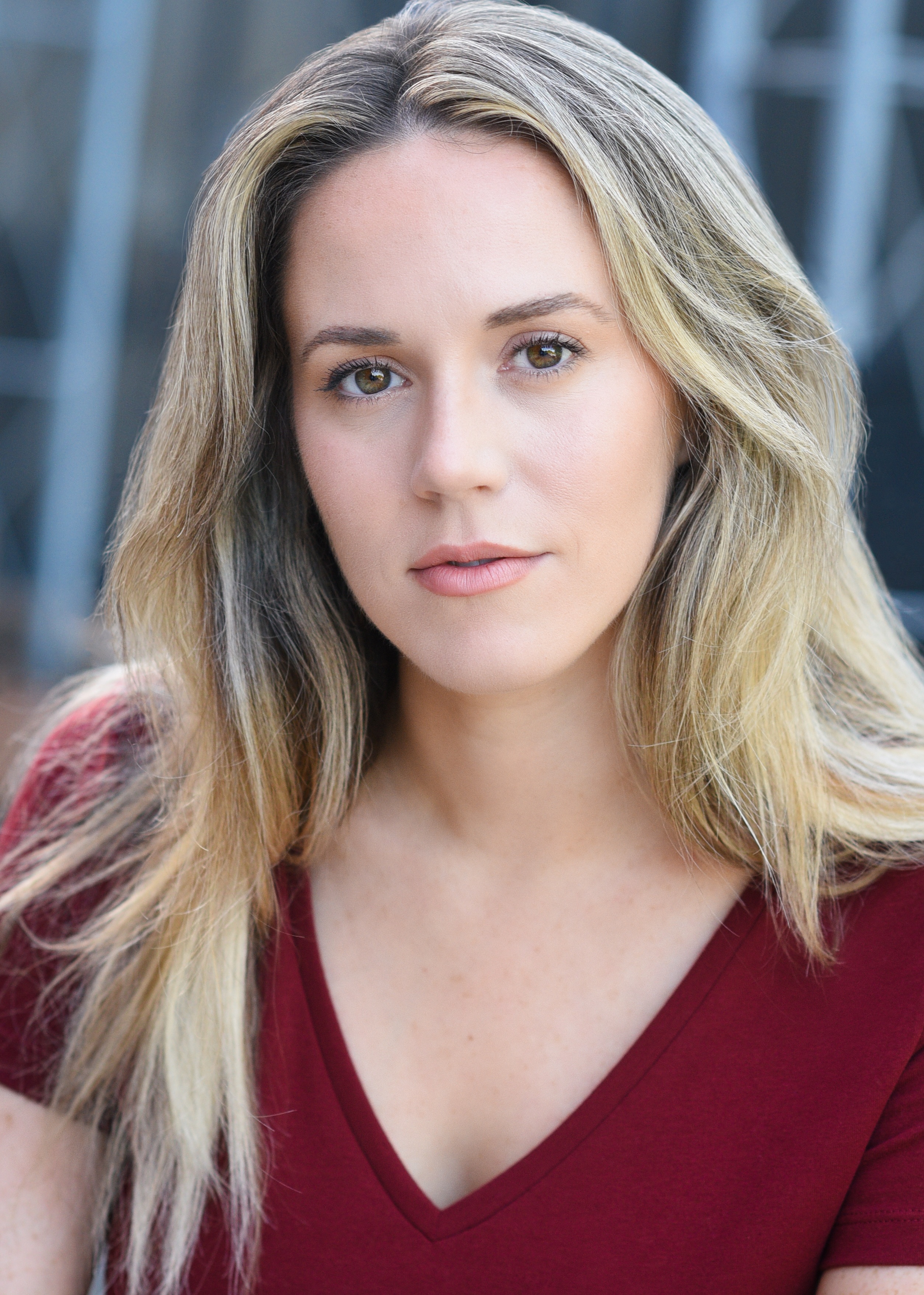 actor Amy Douglass large photo