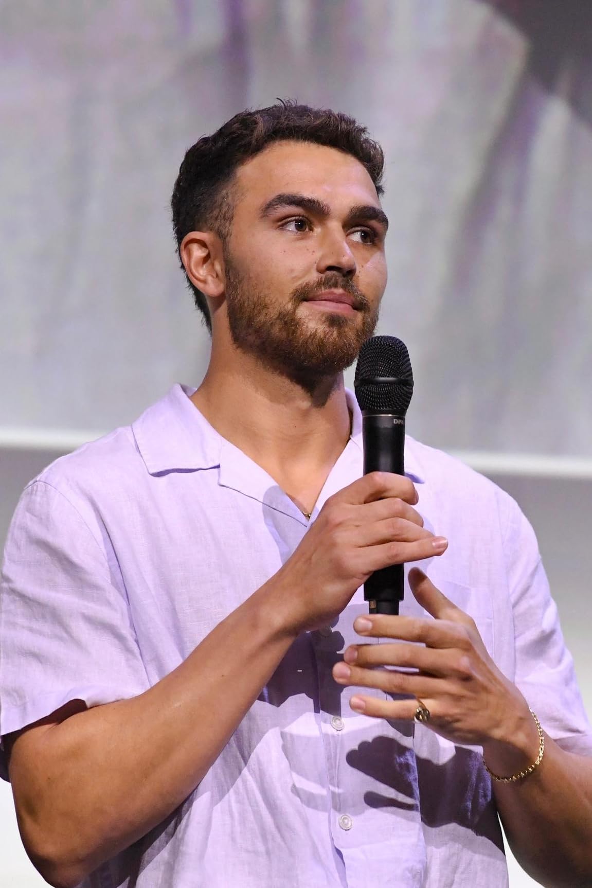 actor George Hawkins large photo