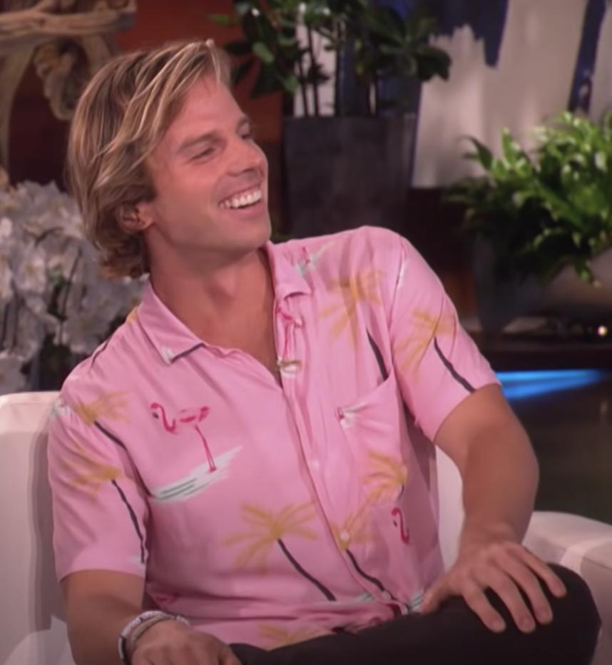 actor Tom Allen large photo