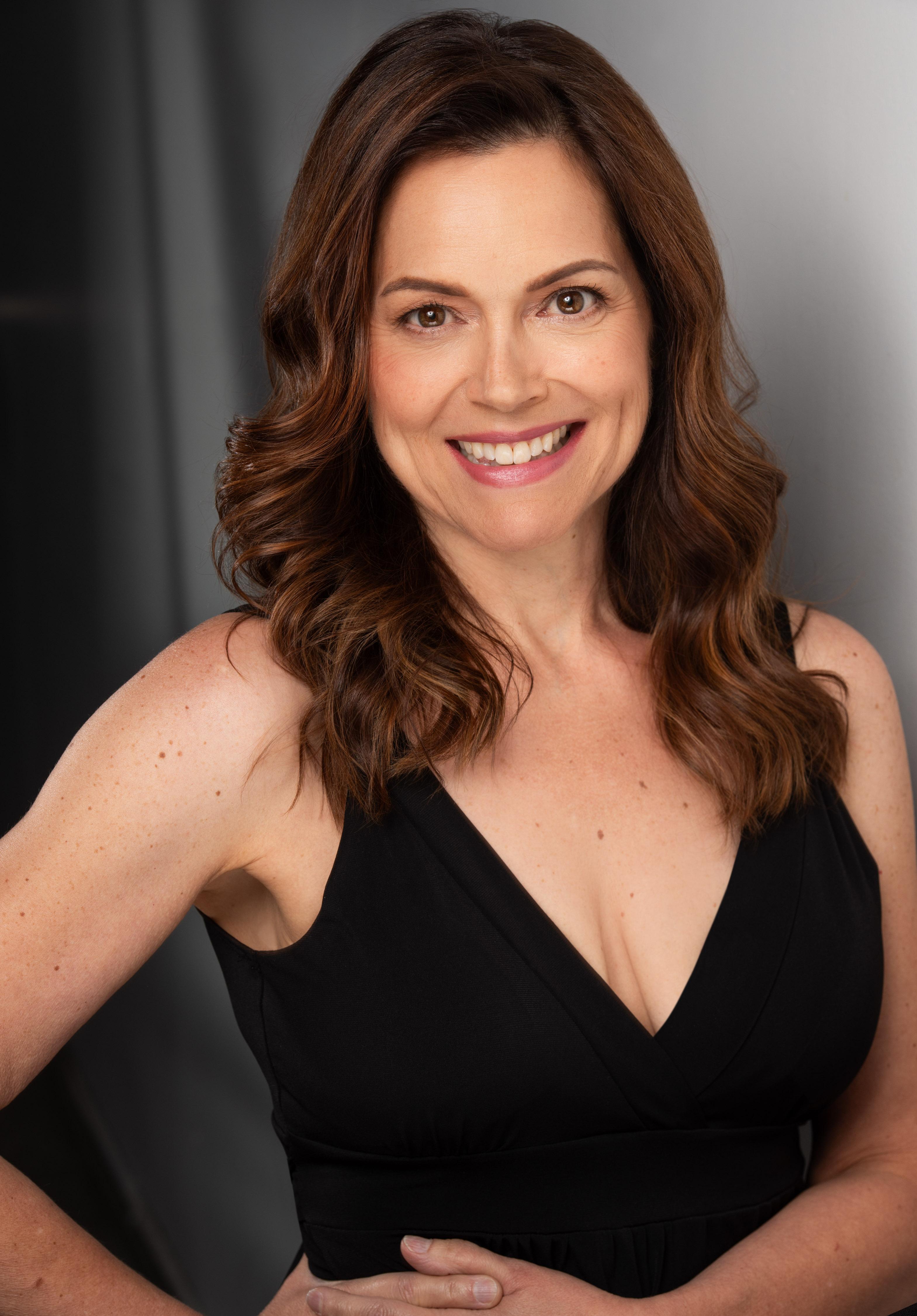 actor Michelle Martin large photo