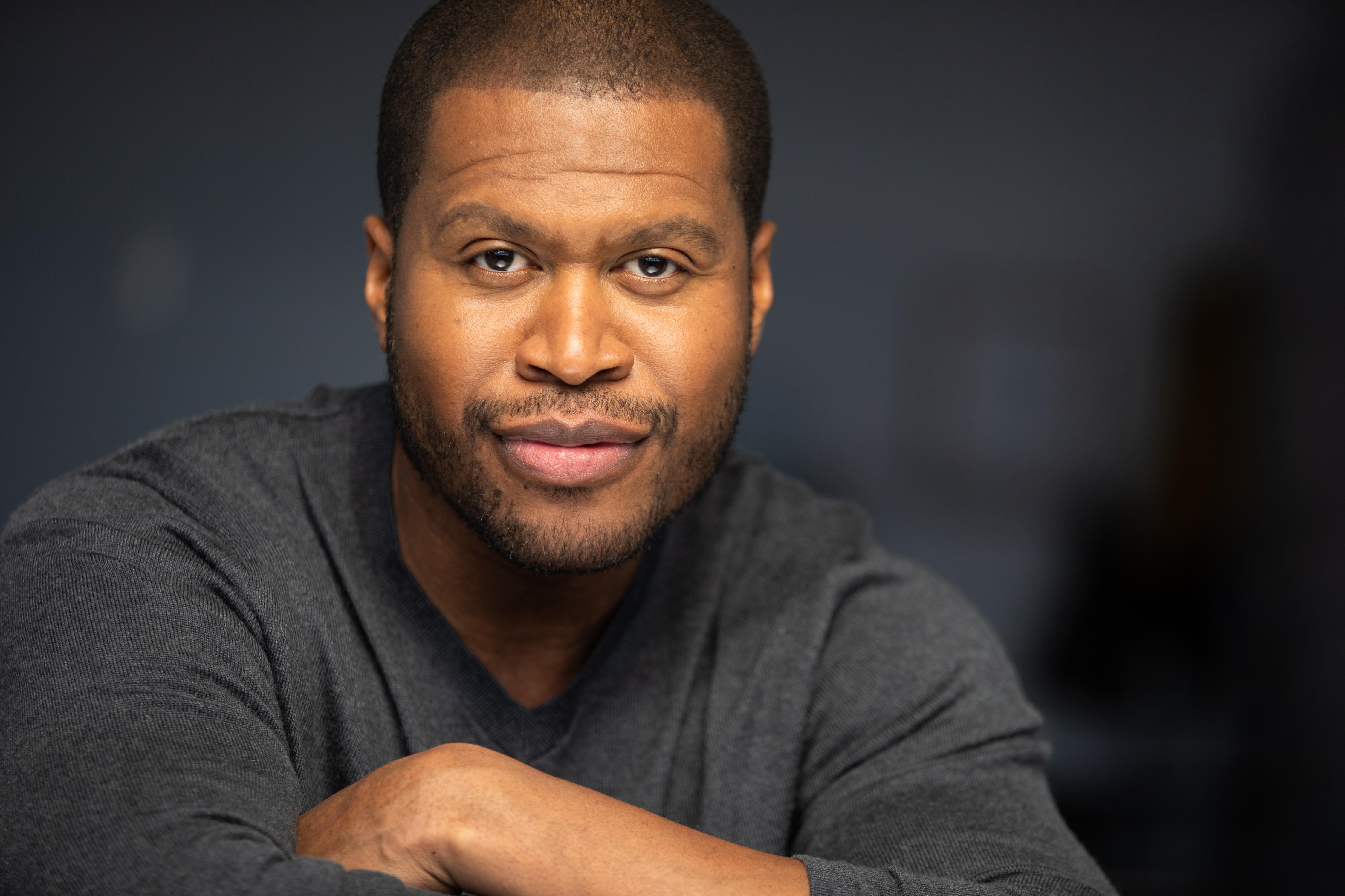 actor Derrick Williams large photo