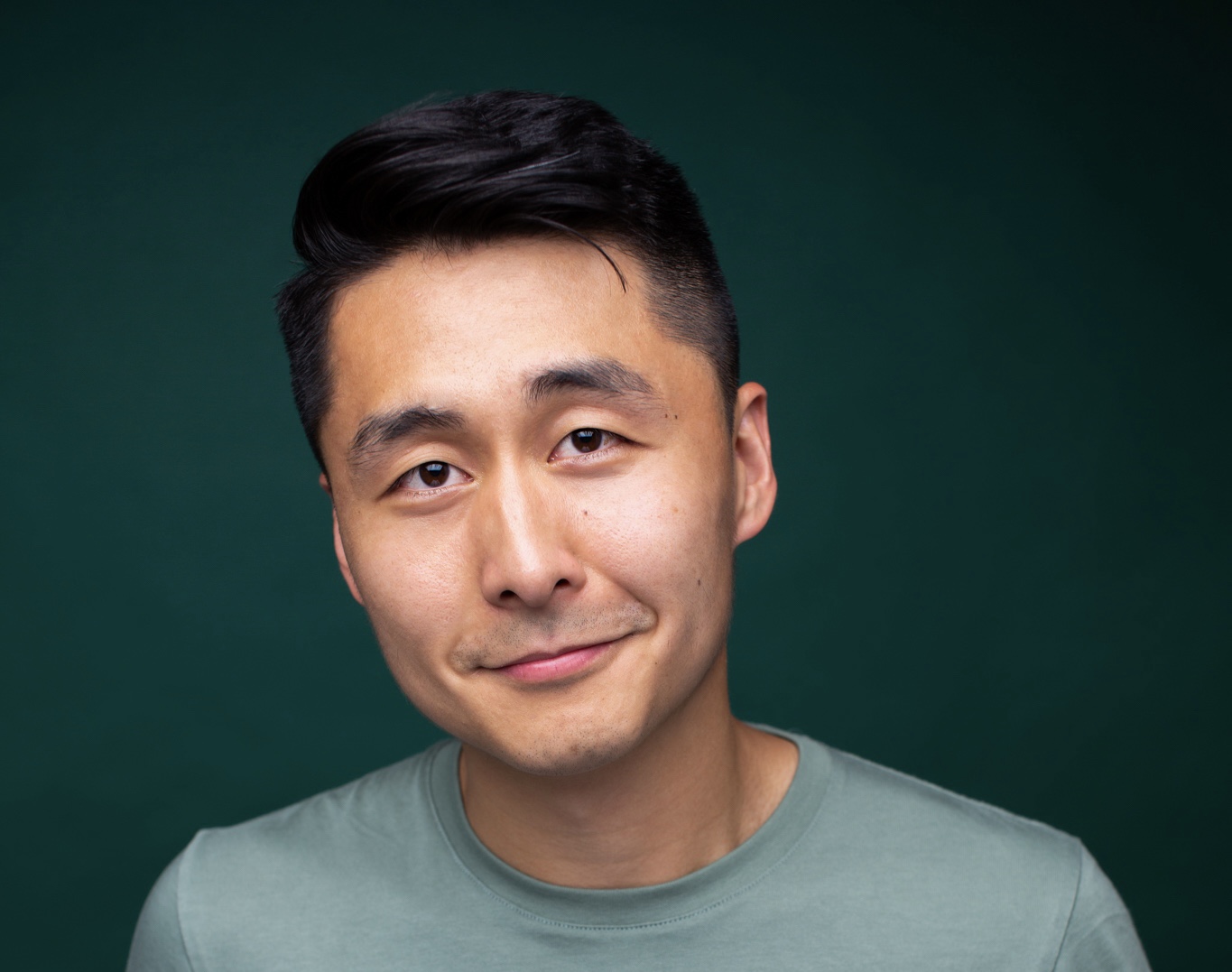 actor Peter Wong large photo