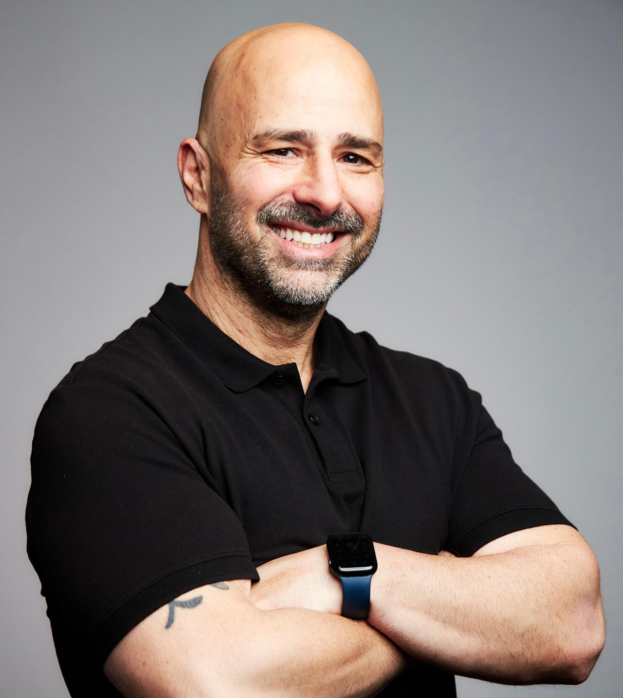 actor Josh DeBear large photo