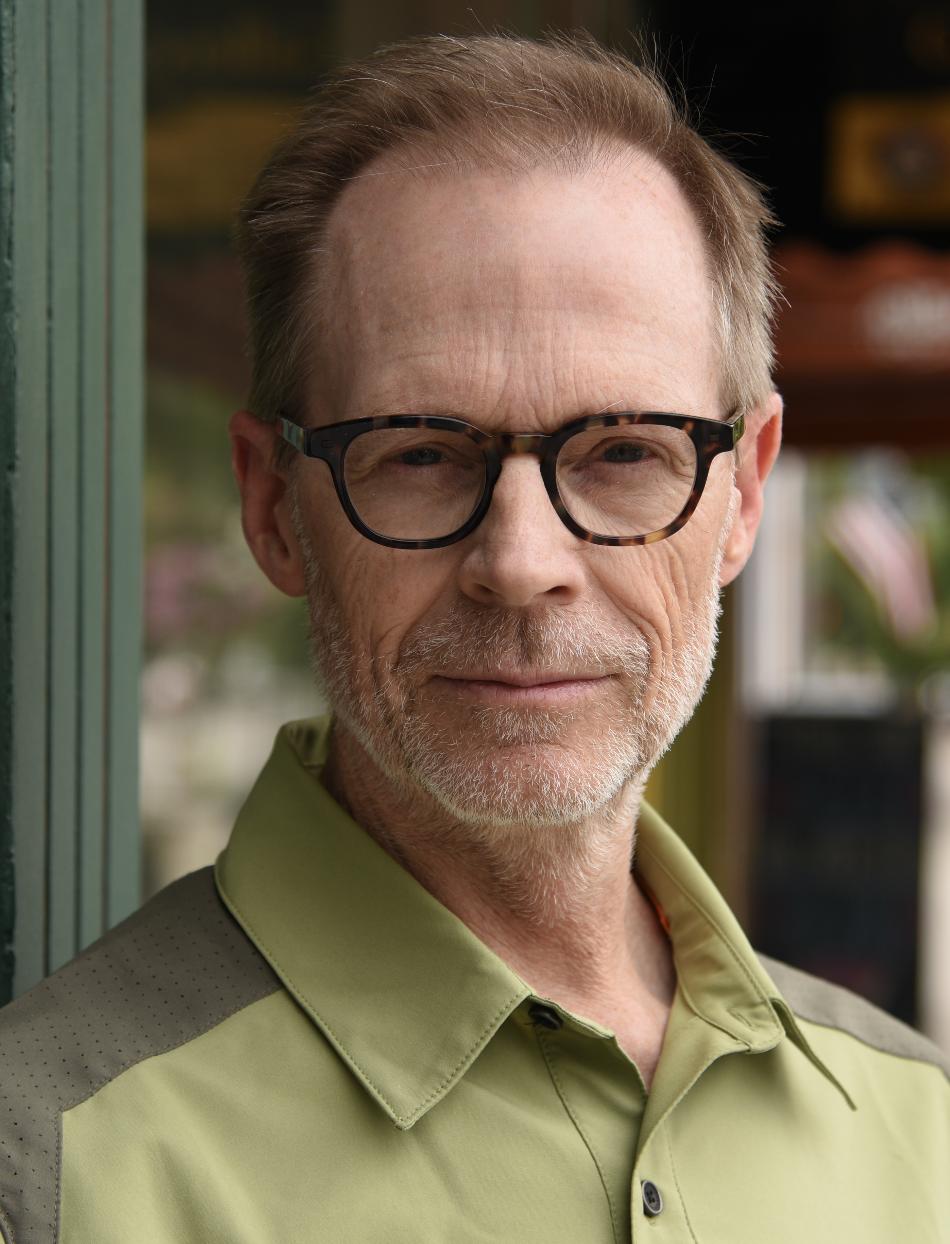 actor Alan Peterson large photo