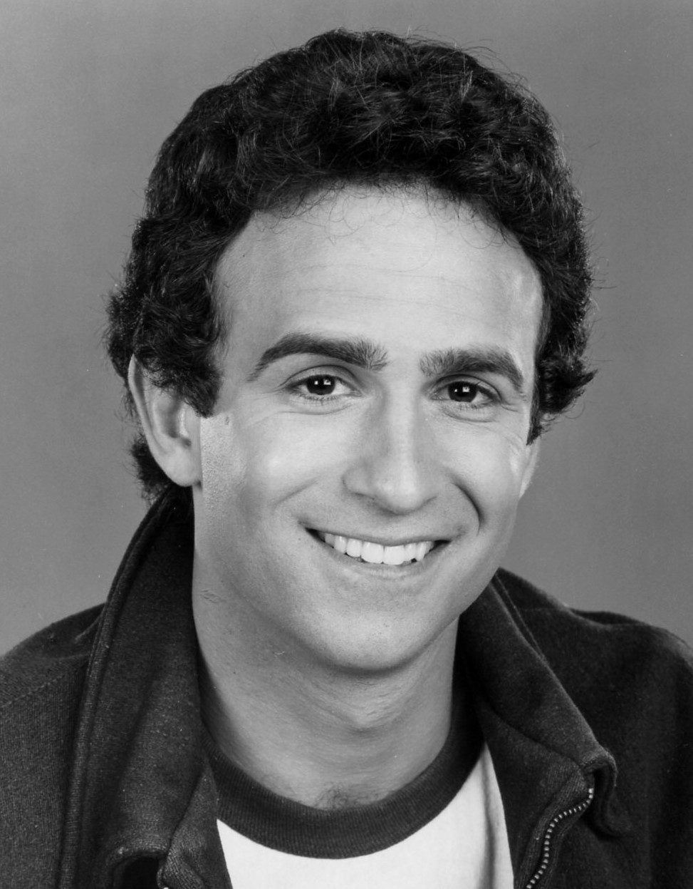 actor Joe Guzaldo large photo