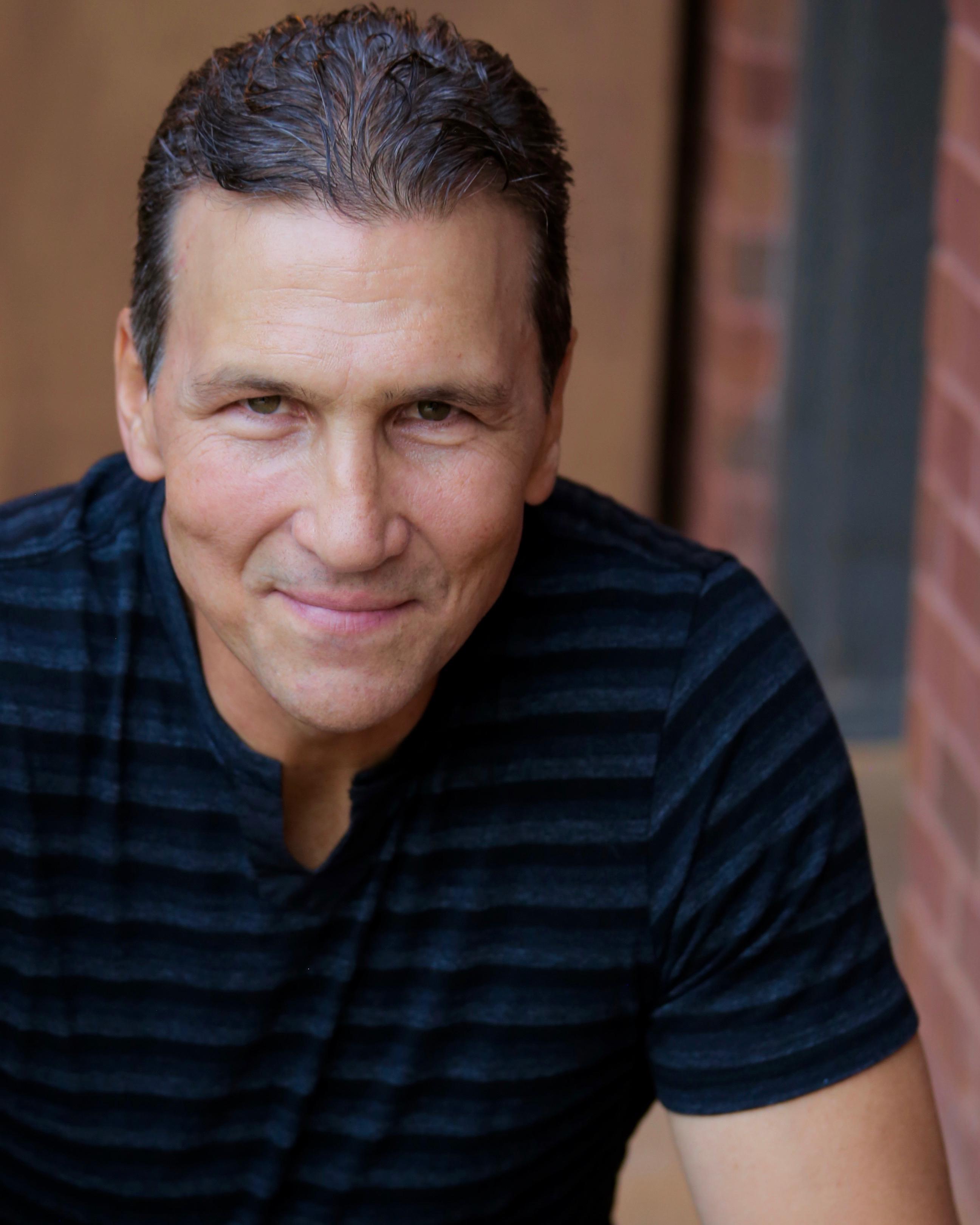 actor Thomas DuPont large photo