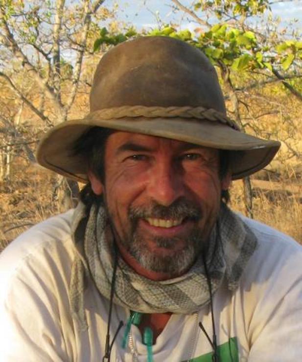 actor Roger Smith large photo