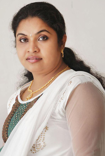 actor Gayathri large photo