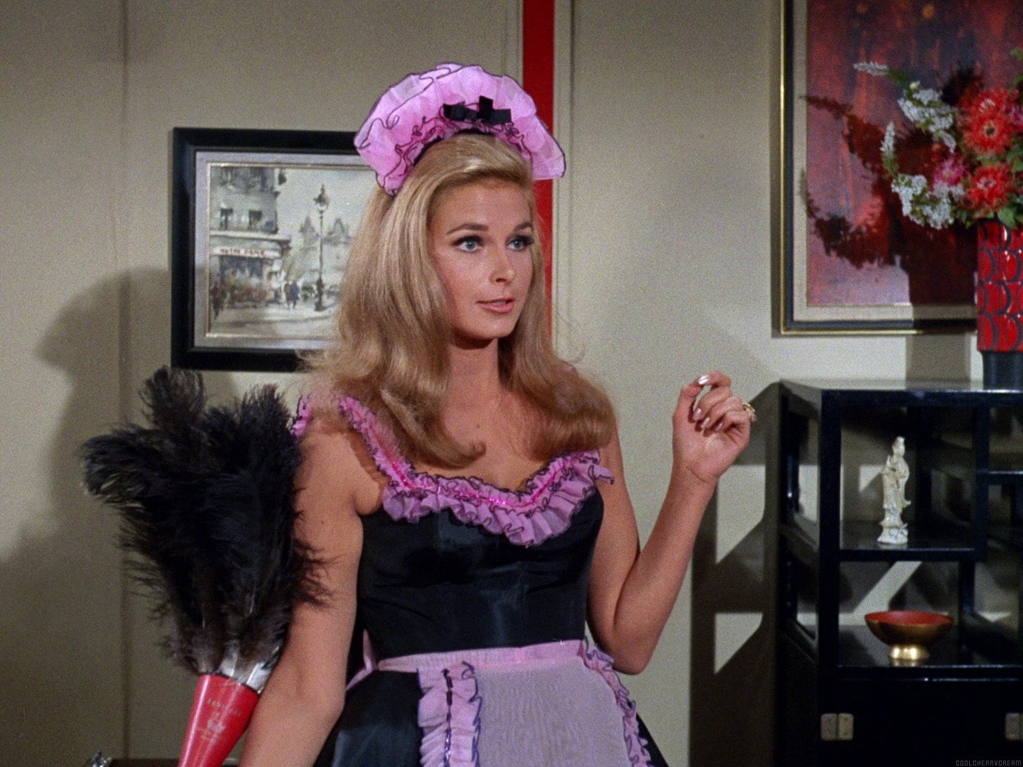 actor Sharyn Hillyer large photo