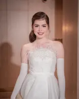 Lauren King