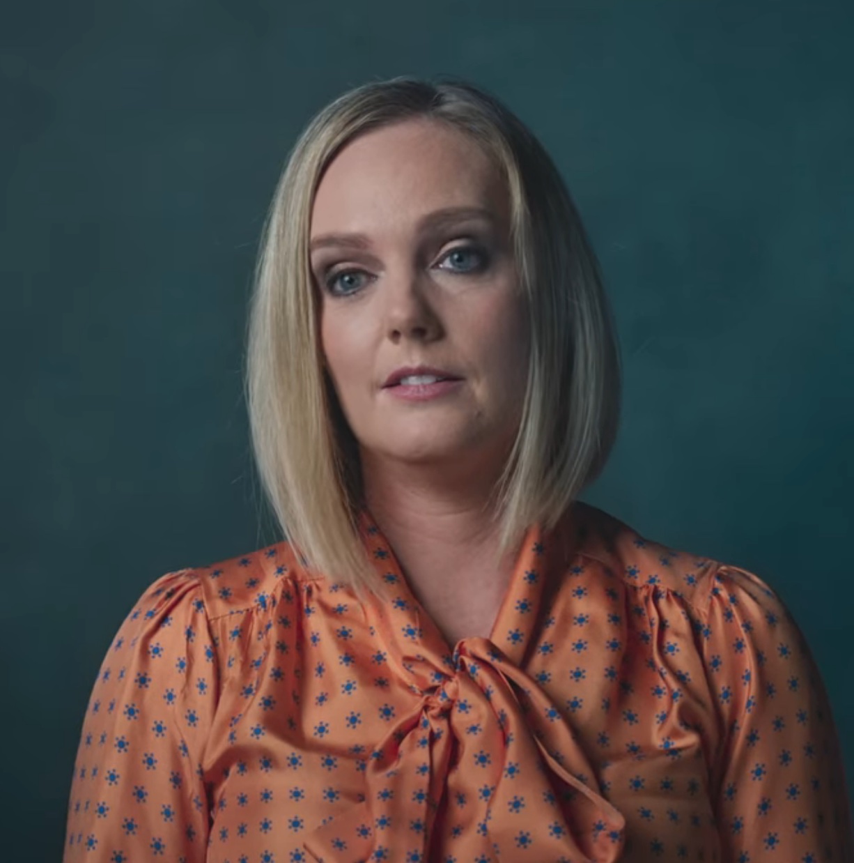 actor Amanda Davies large photo