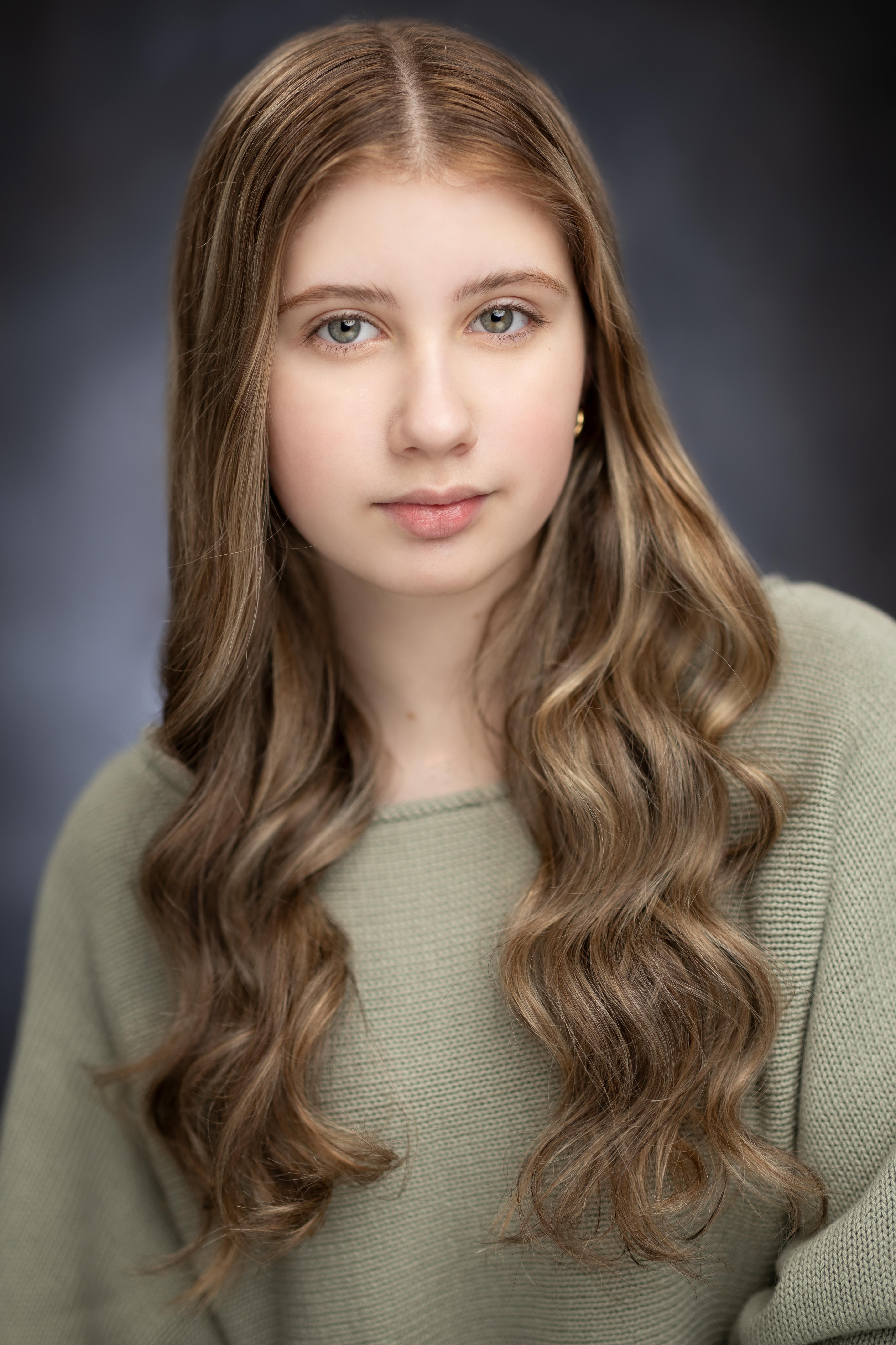 actor Amber Taylor large photo