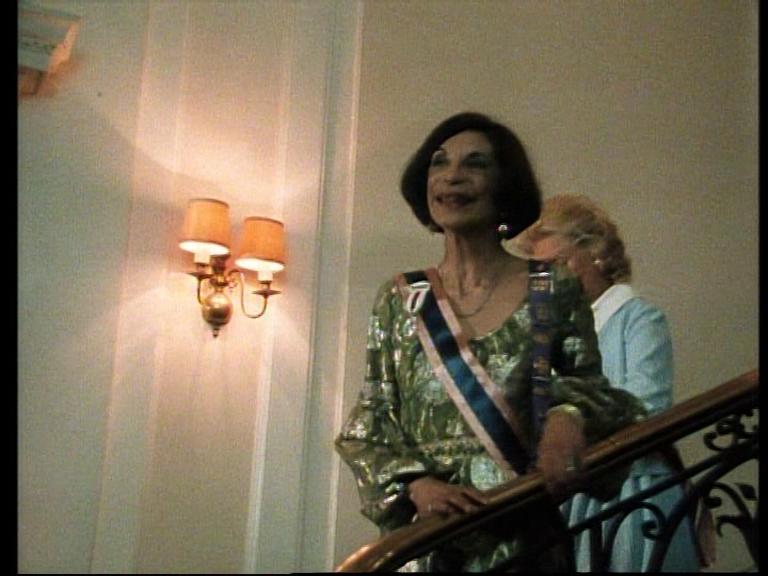 actor Elaine Ives-Cameron large photo