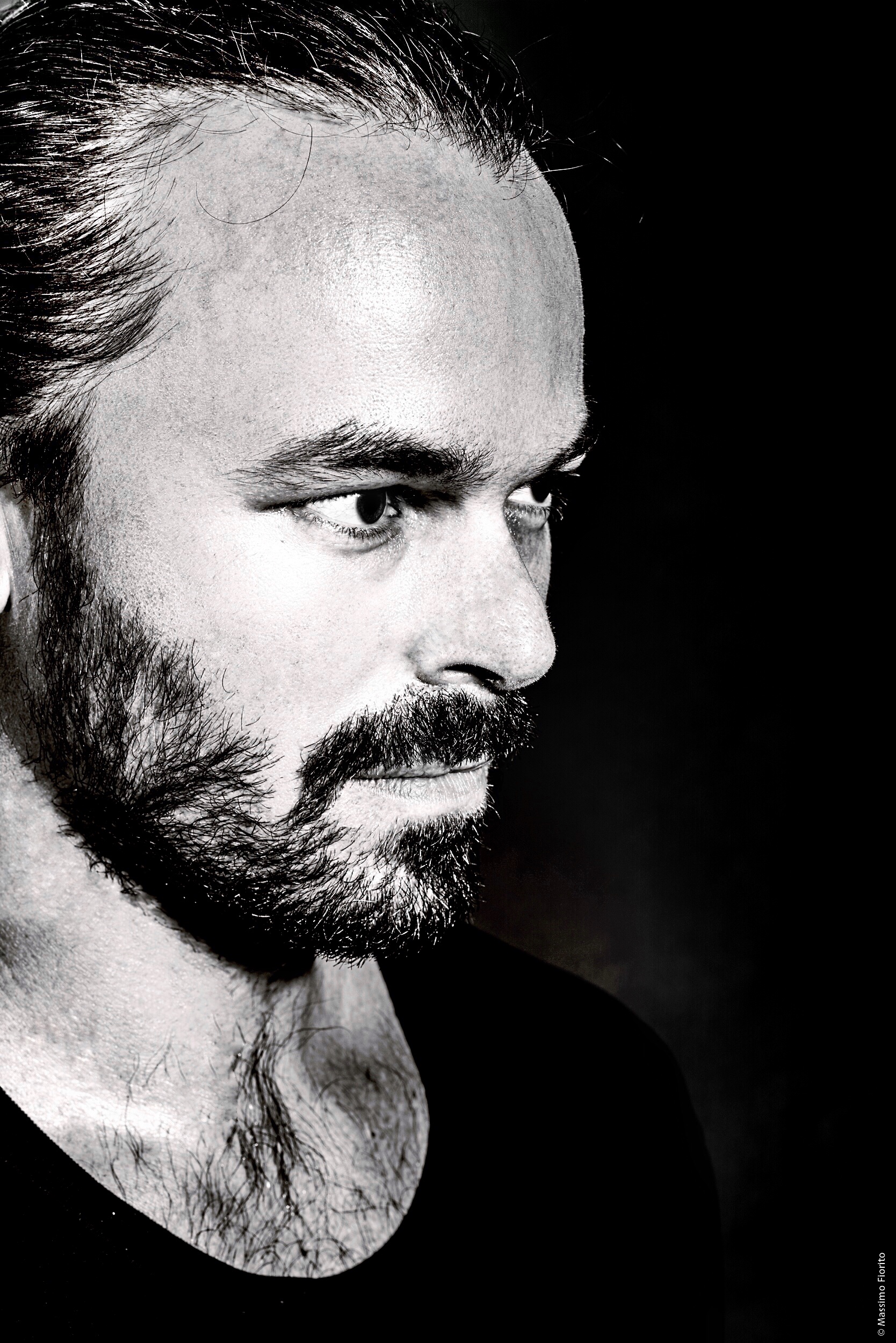 actor Tom Schuster large photo