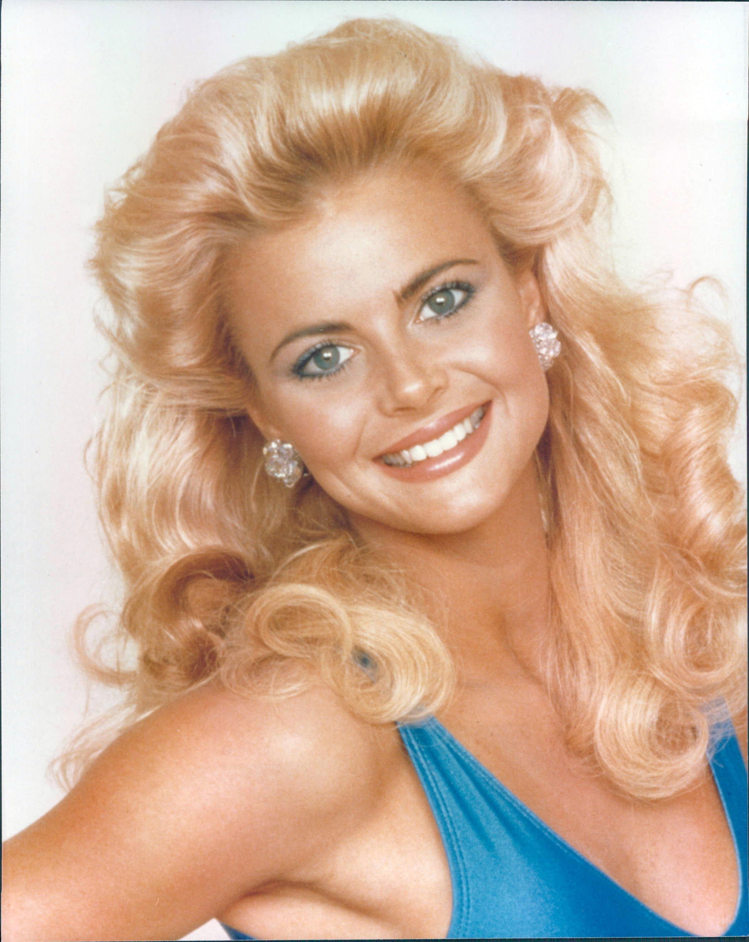 actor LaGena Hart large photo