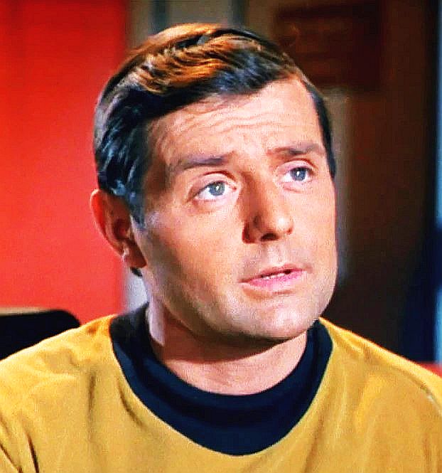 actor Hagan Beggs large photo