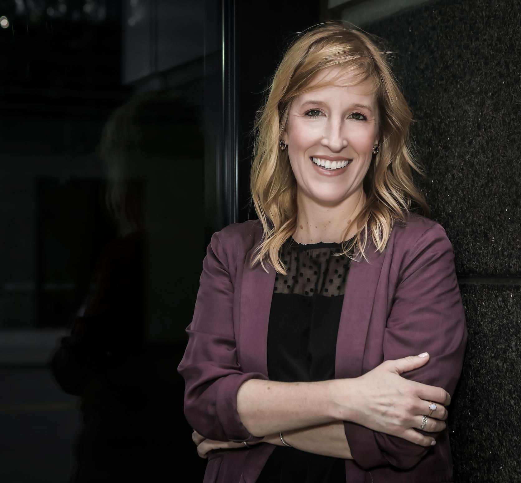 actor Holly Buczek large photo