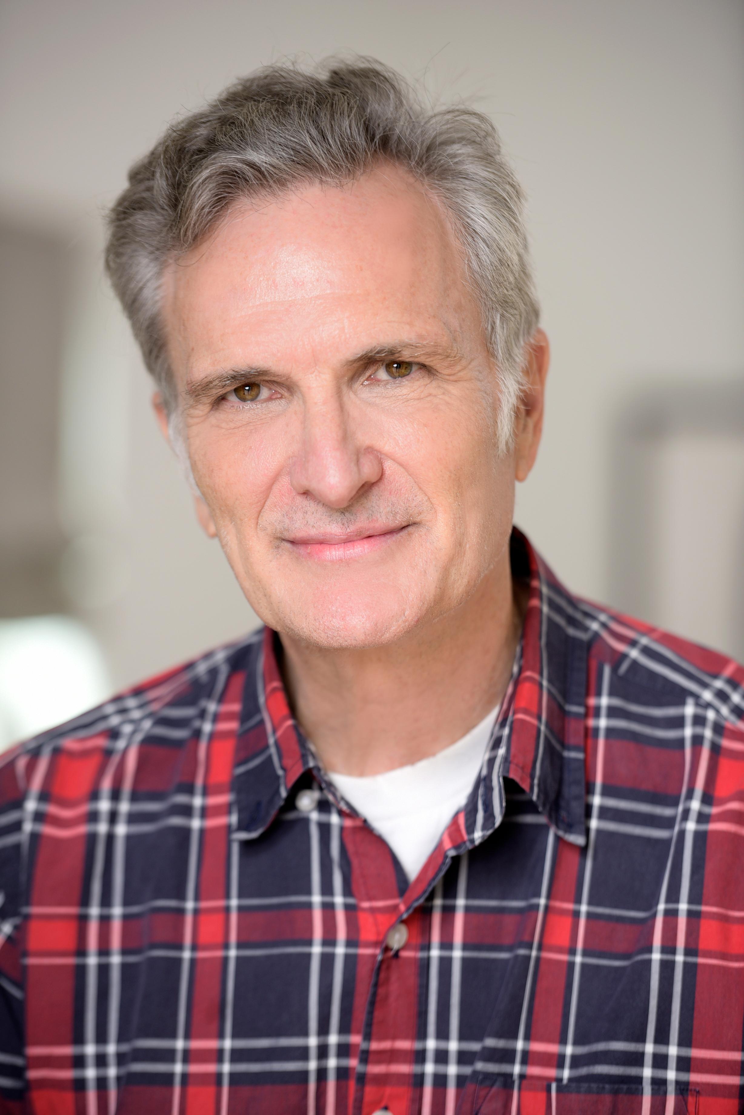 actor Brian Dyer large photo