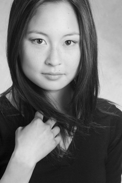 actor Kim Lambert large photo