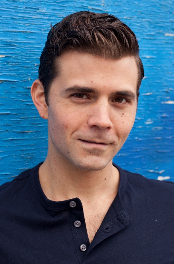 actor Paul Sturino large photo