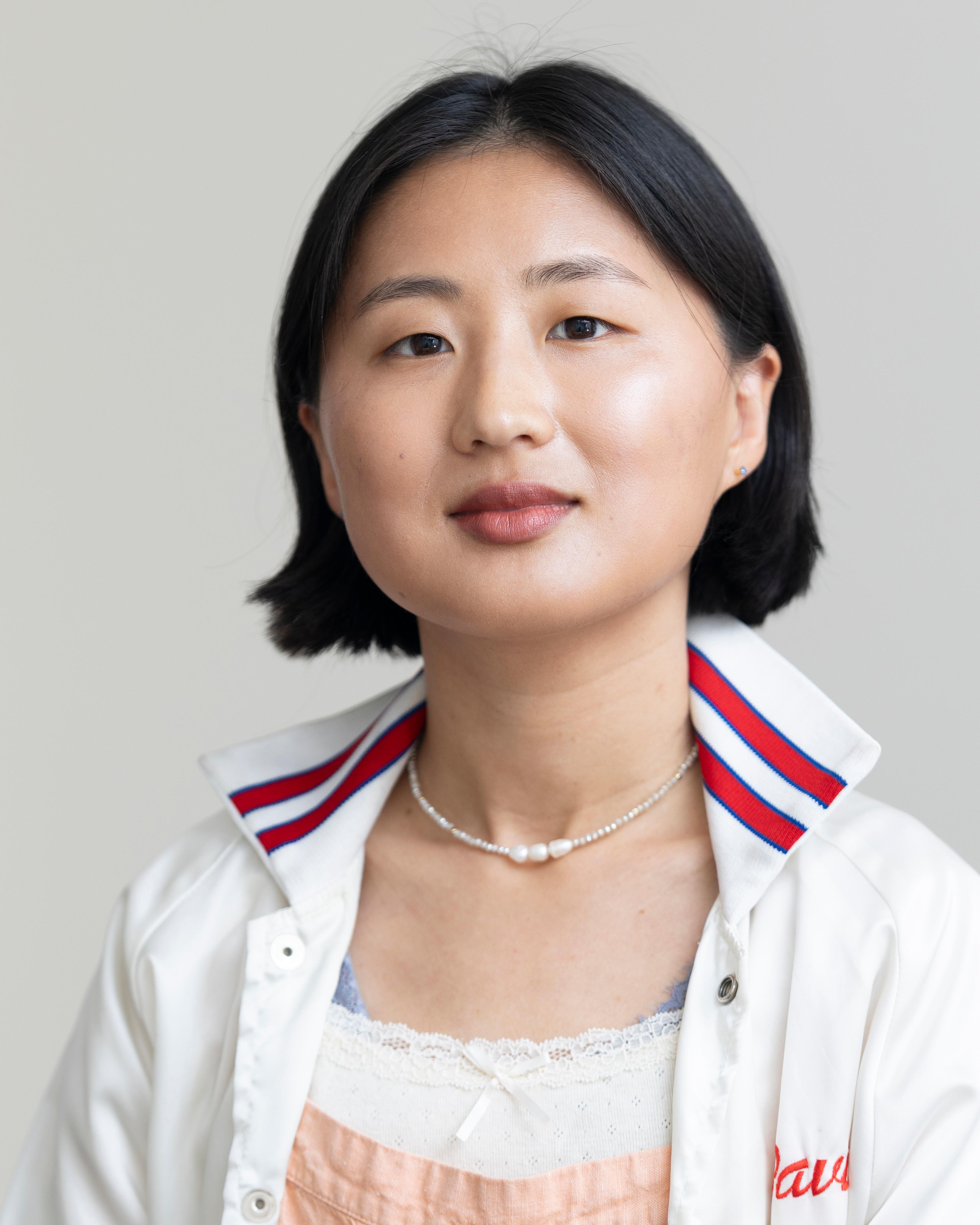 actor Leesa Kim large photo