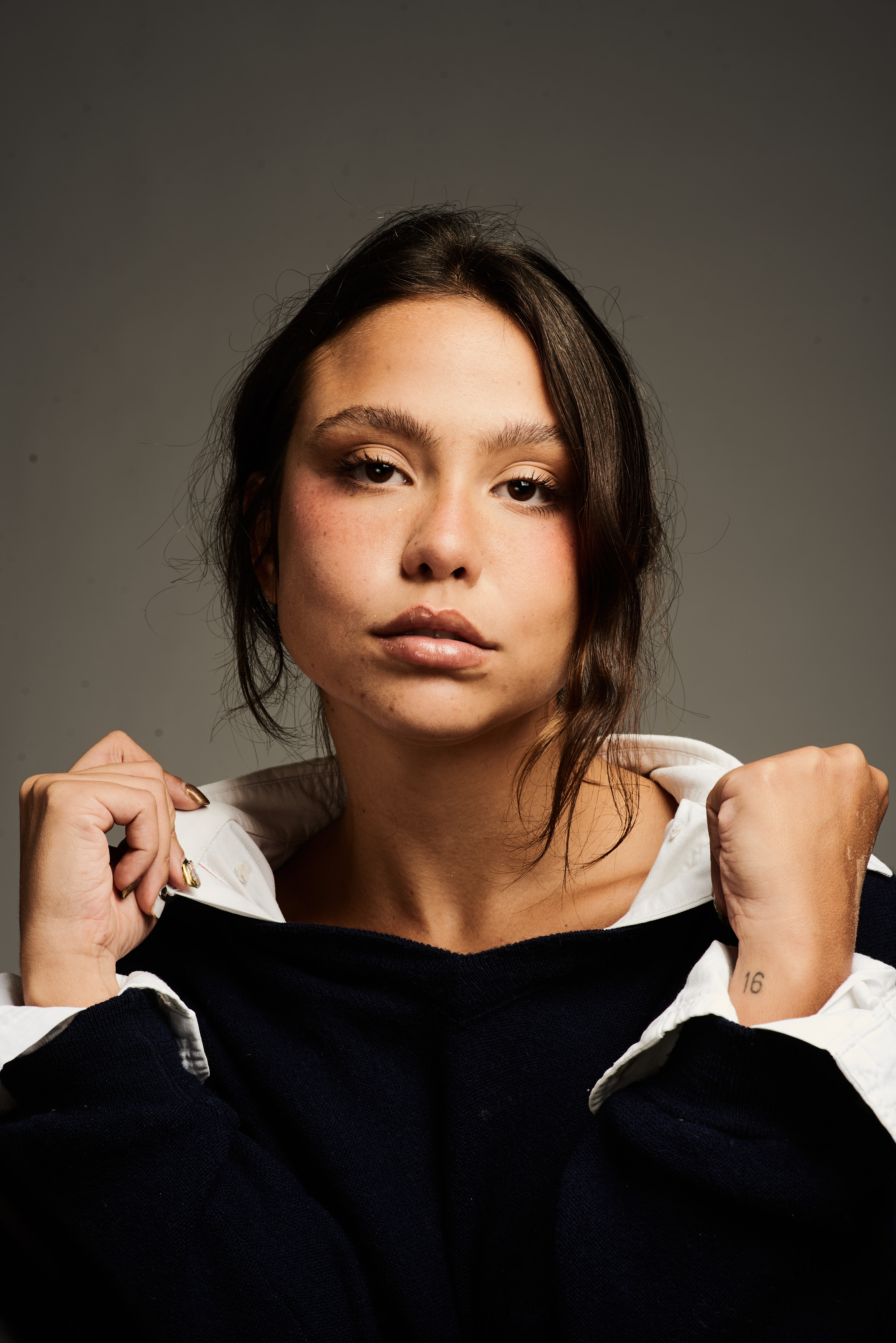 actor Bruna Carvalho large photo