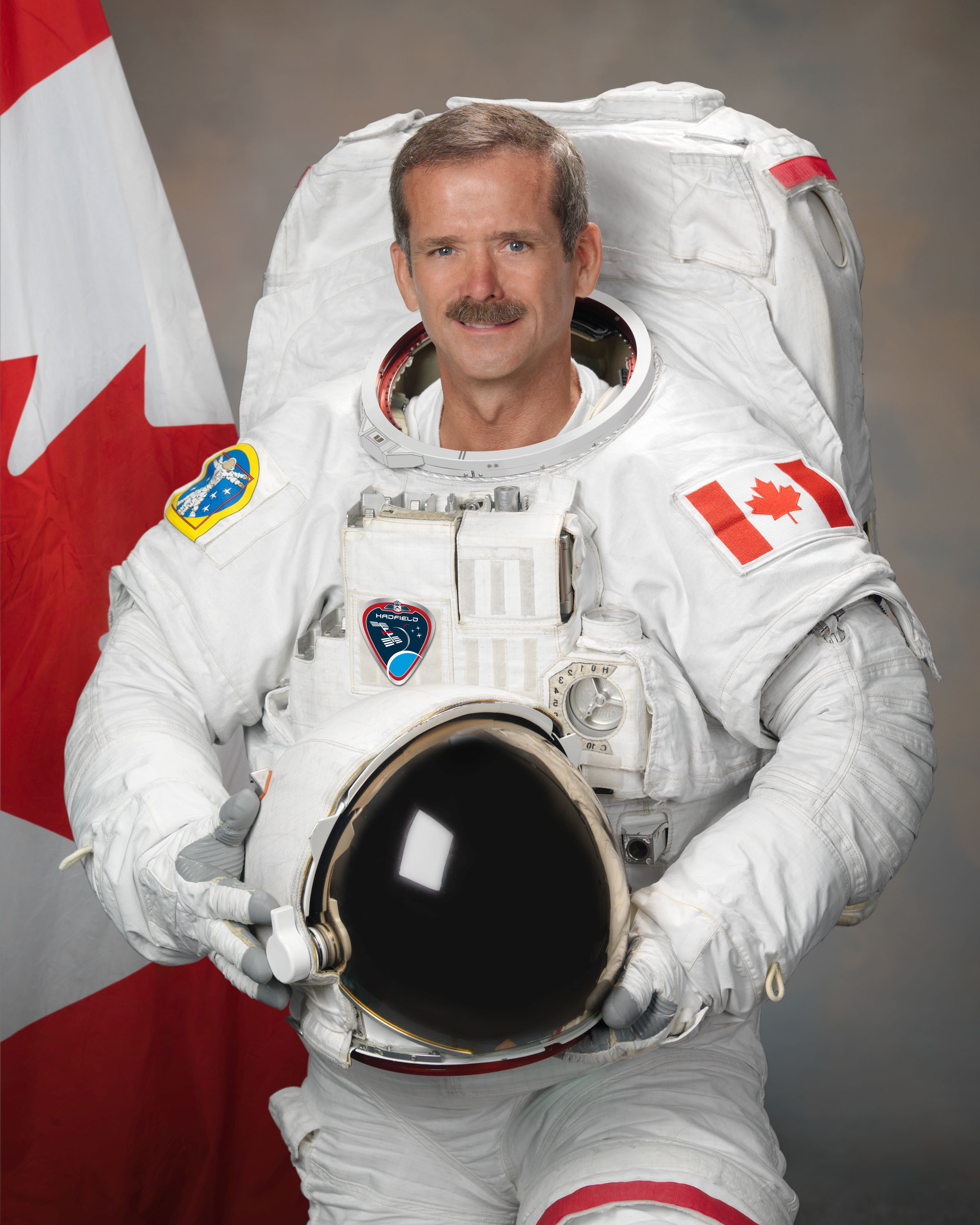 actor Chris Hadfield large photo