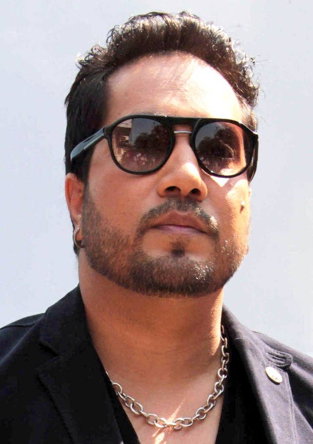 actor Mika Singh large photo