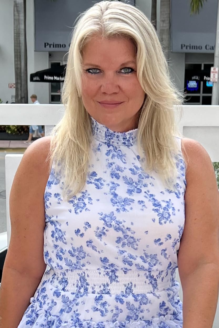 actor Kimberly Arndt large photo