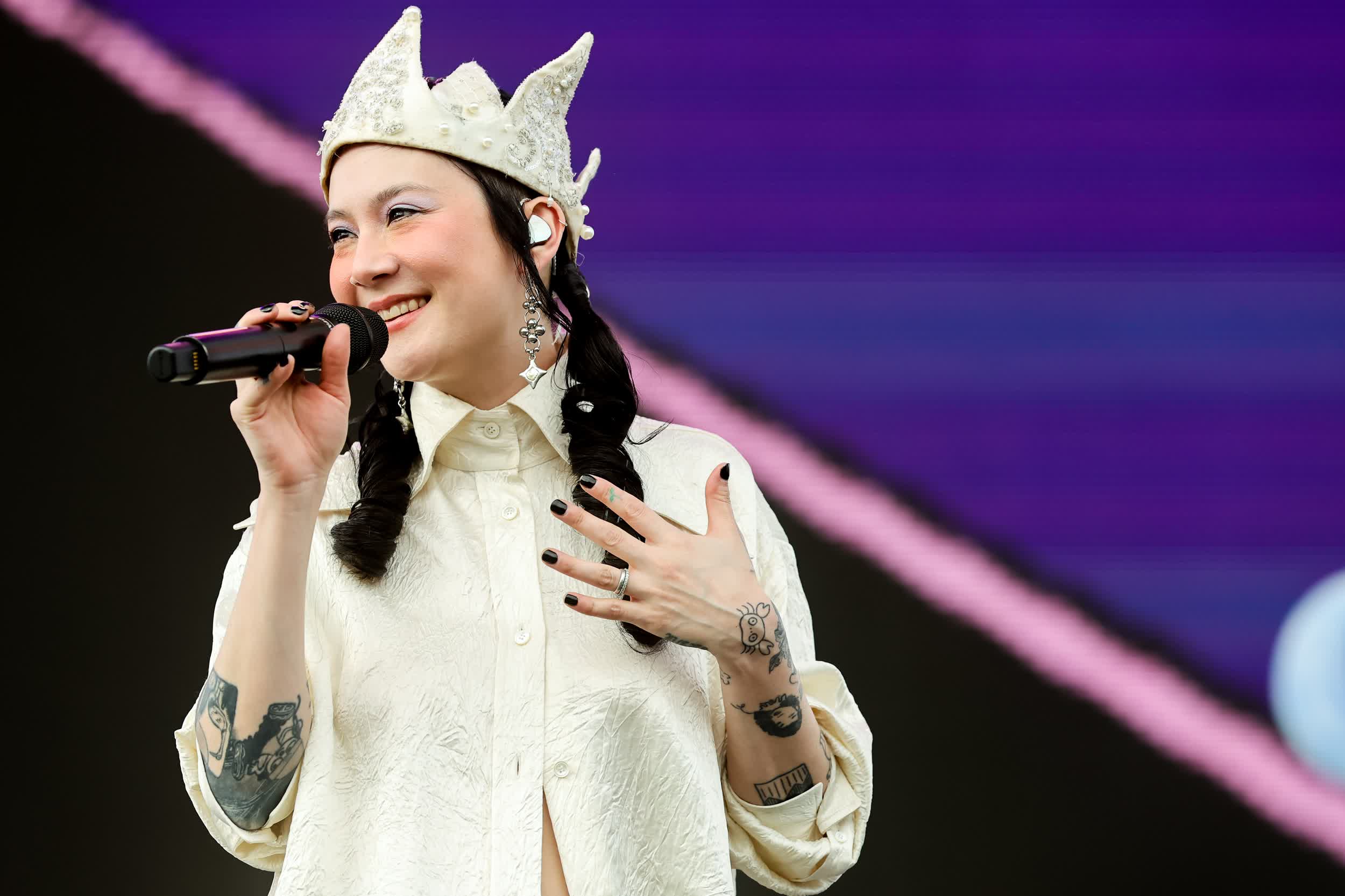 actor Michelle Zauner large photo