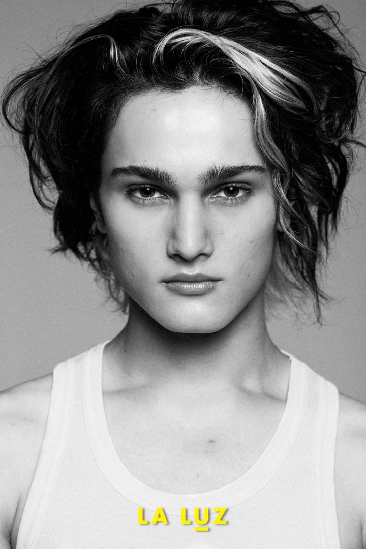 actor Enzo Ferrada Rosati large photo