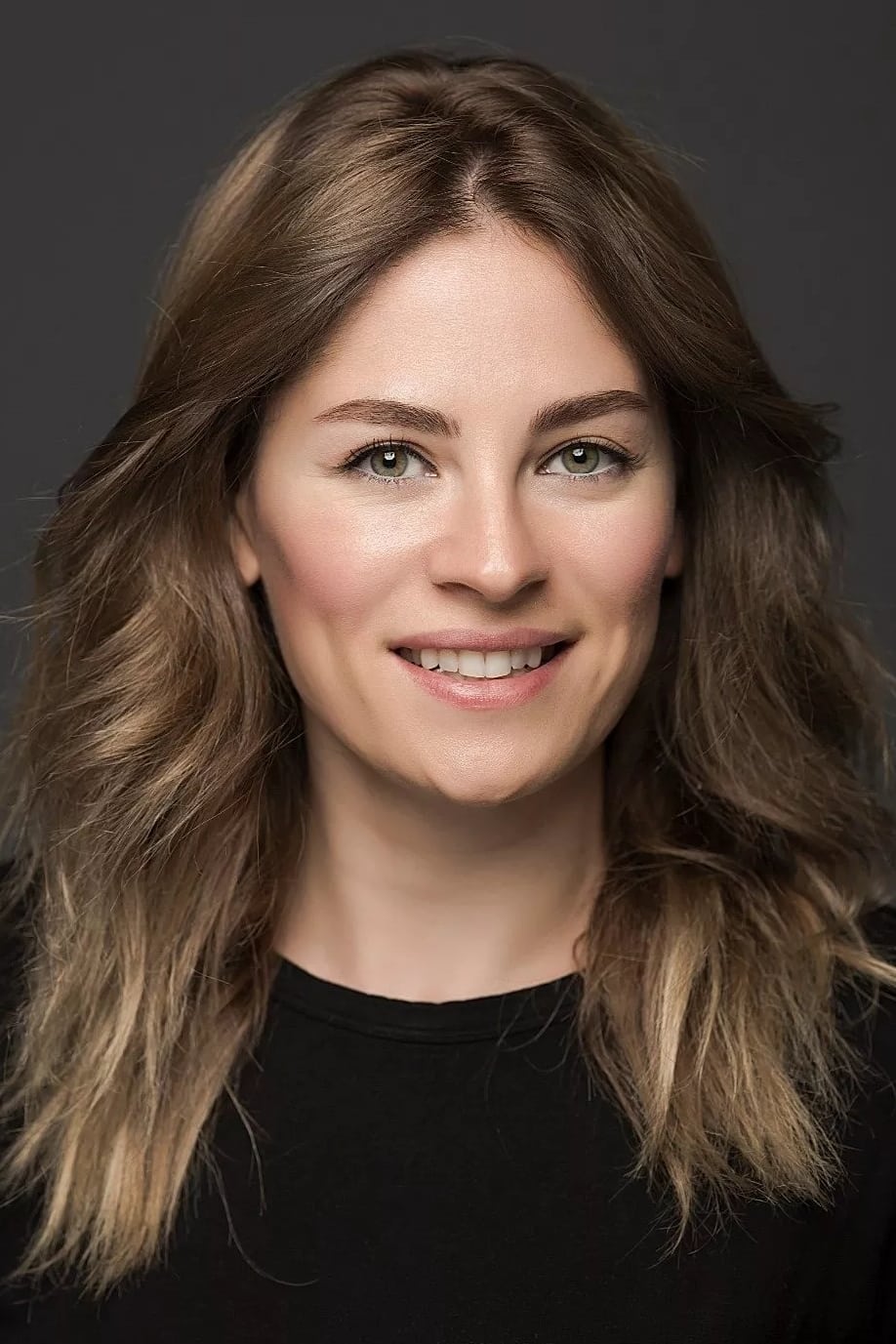 actor Ceyda Tepeliler large photo