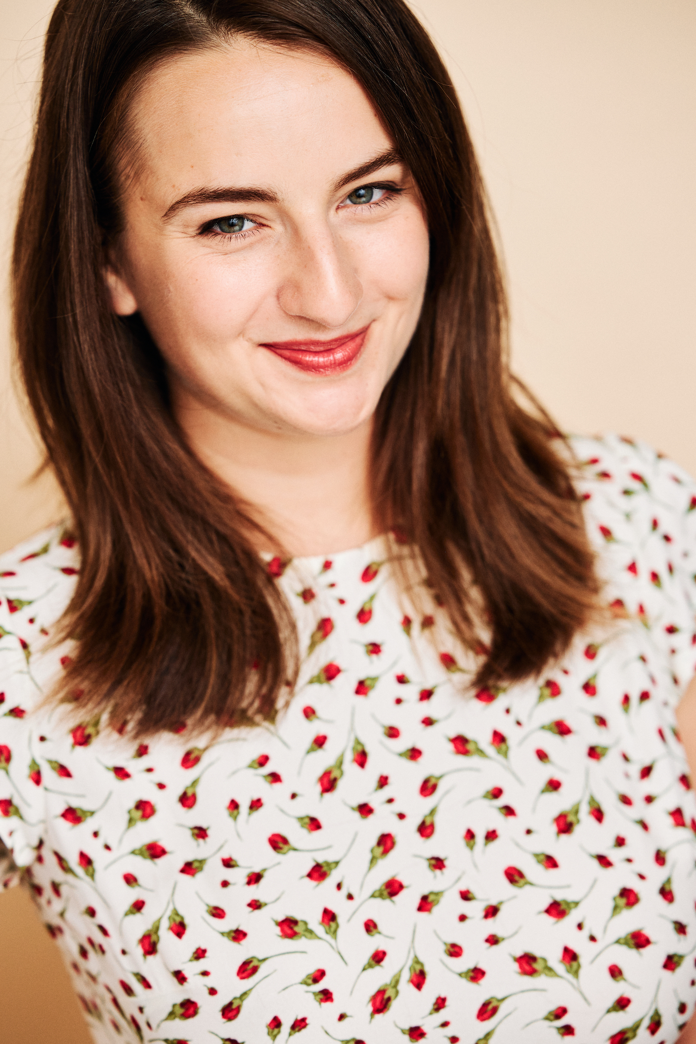 actor Becca Savoy large photo