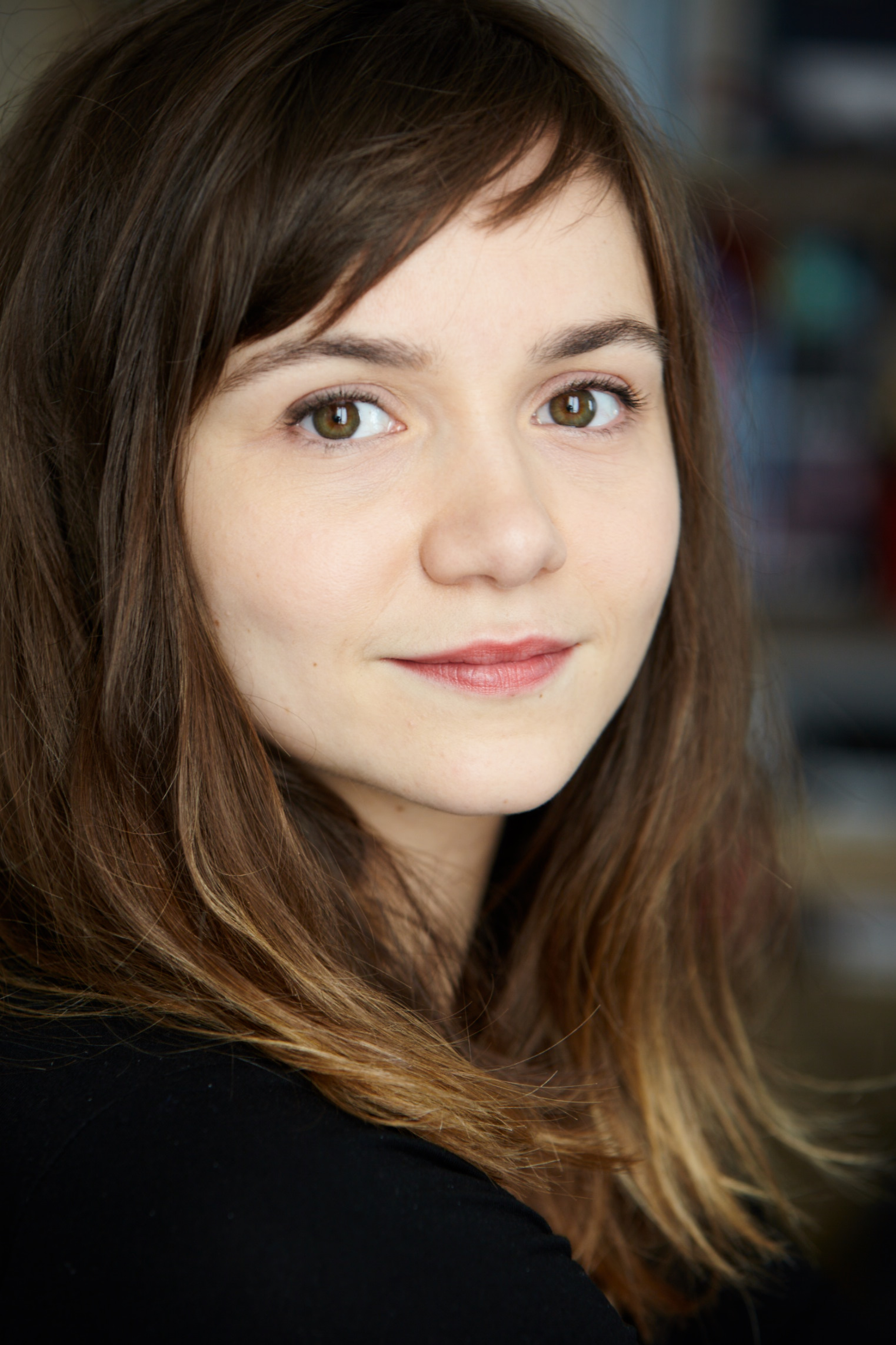 actor Anna Mihalcea large photo