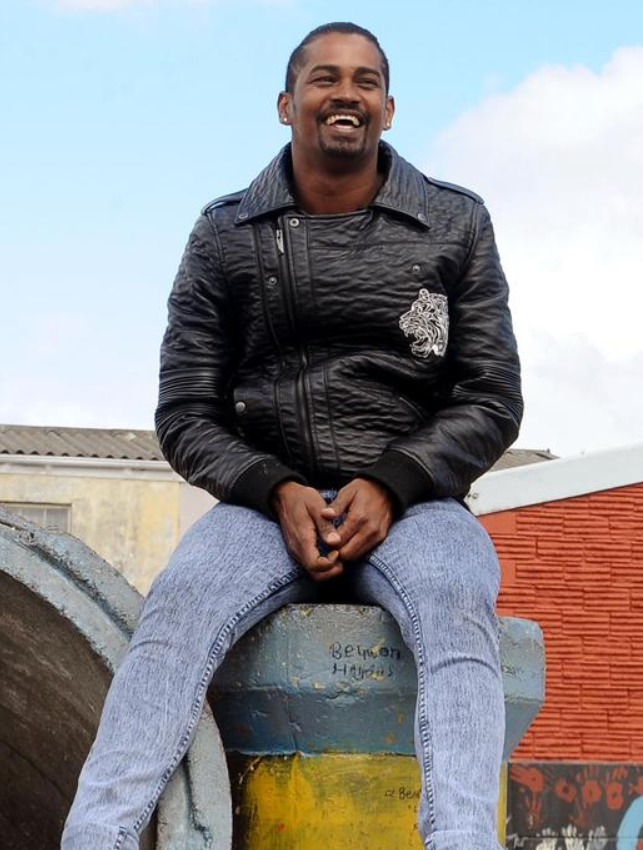 actor Christian Bennett large photo