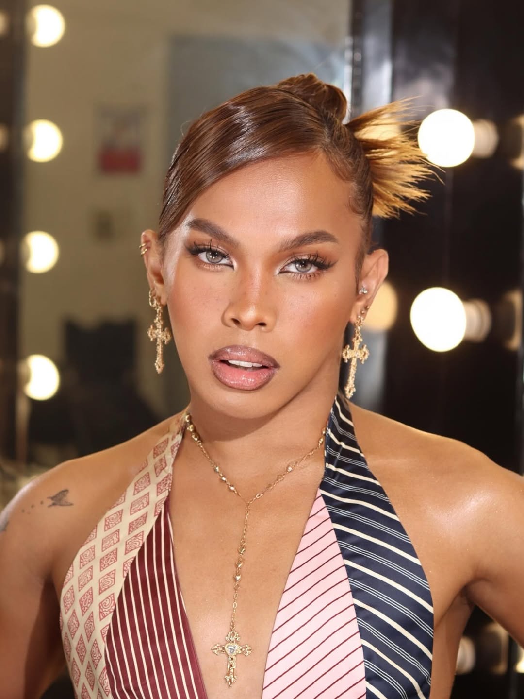 actor Awra Briguela large photo