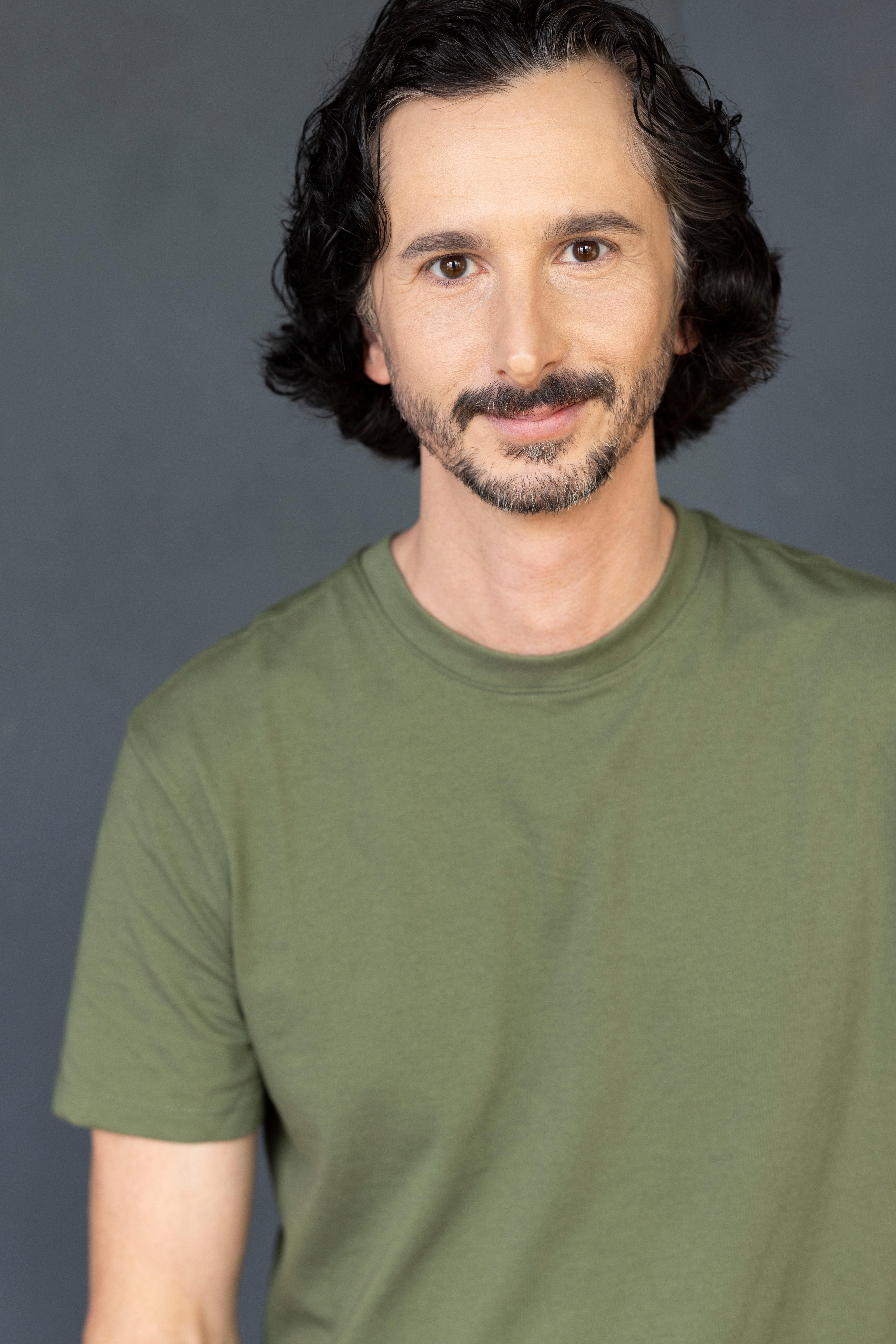 actor Chuck Carter large photo