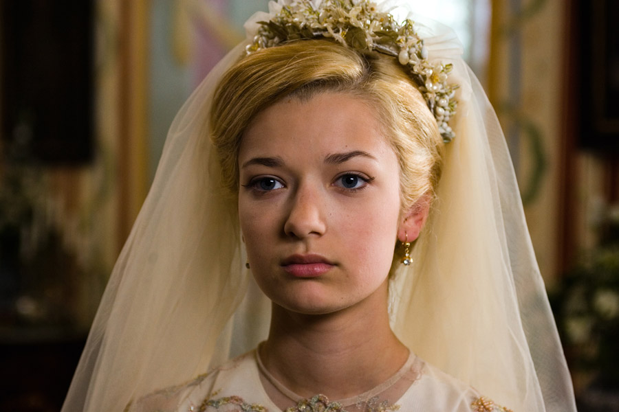 actor Marika Soposká large photo