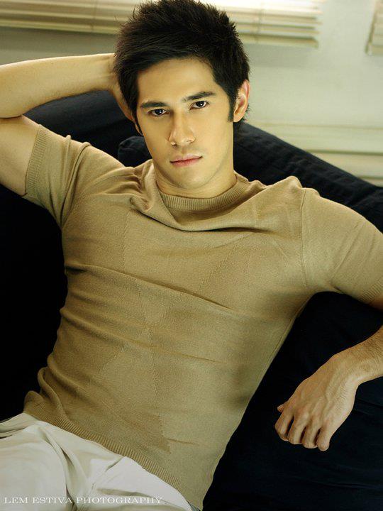 actor Jose Sarasola large photo