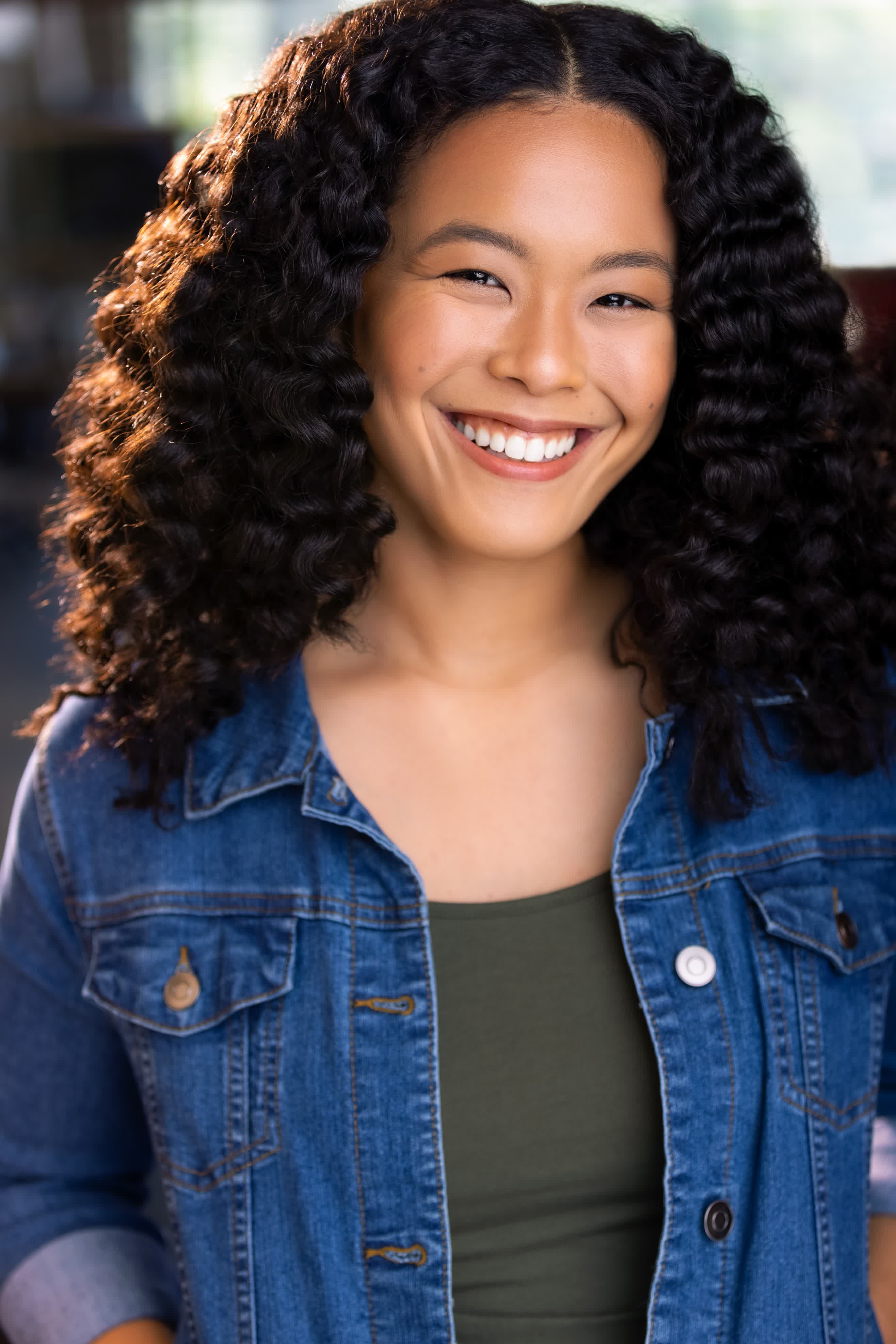 actor Nichele Lambert large photo