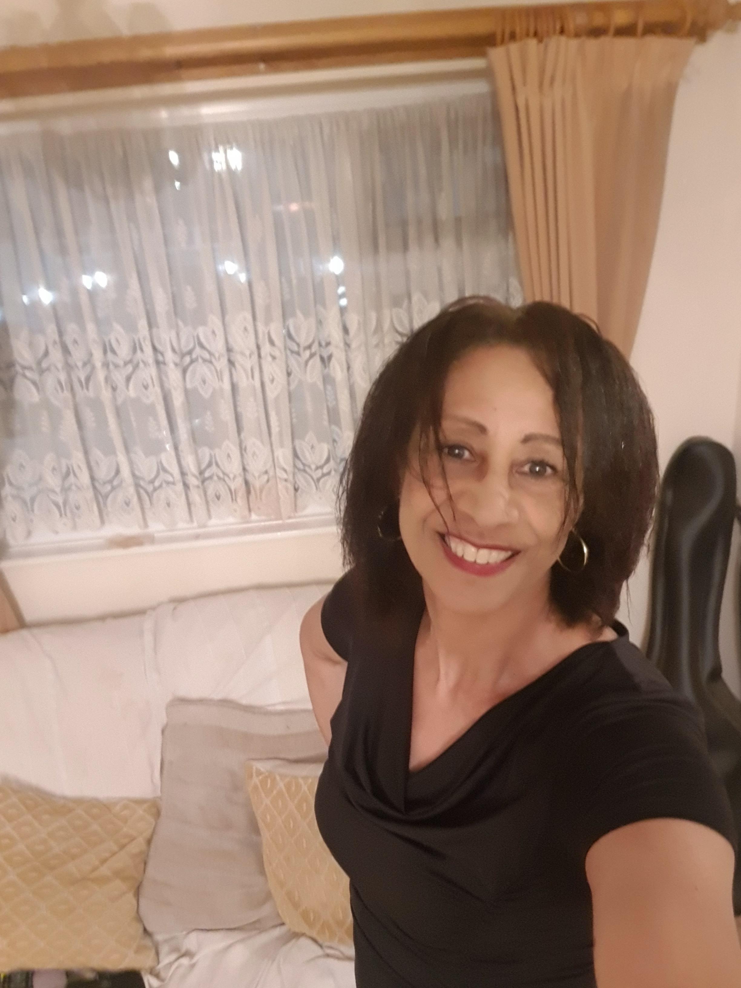 actor Tricia Aileen large photo