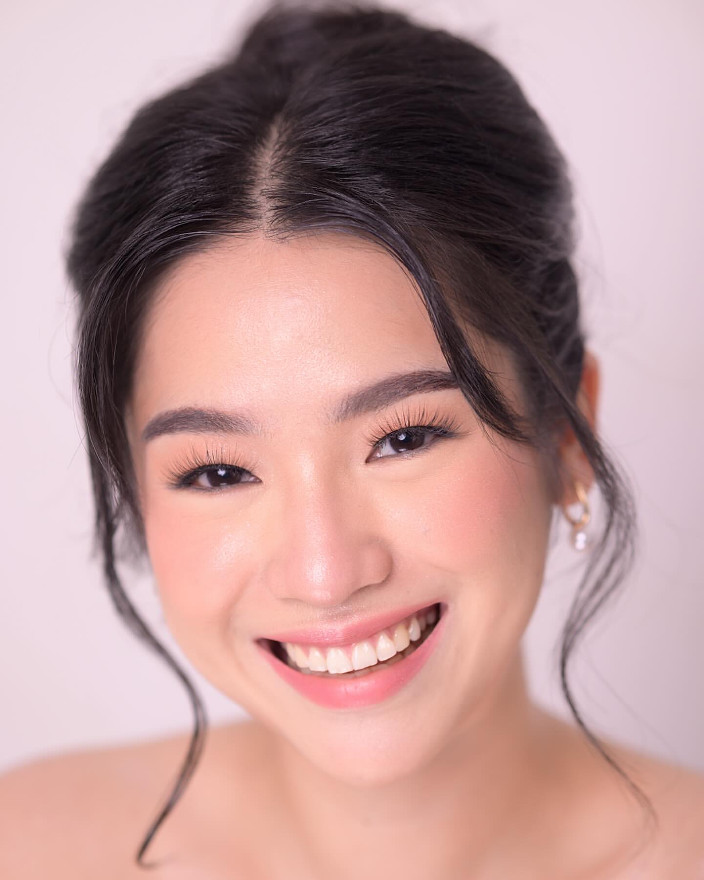 actor Christine Li large photo