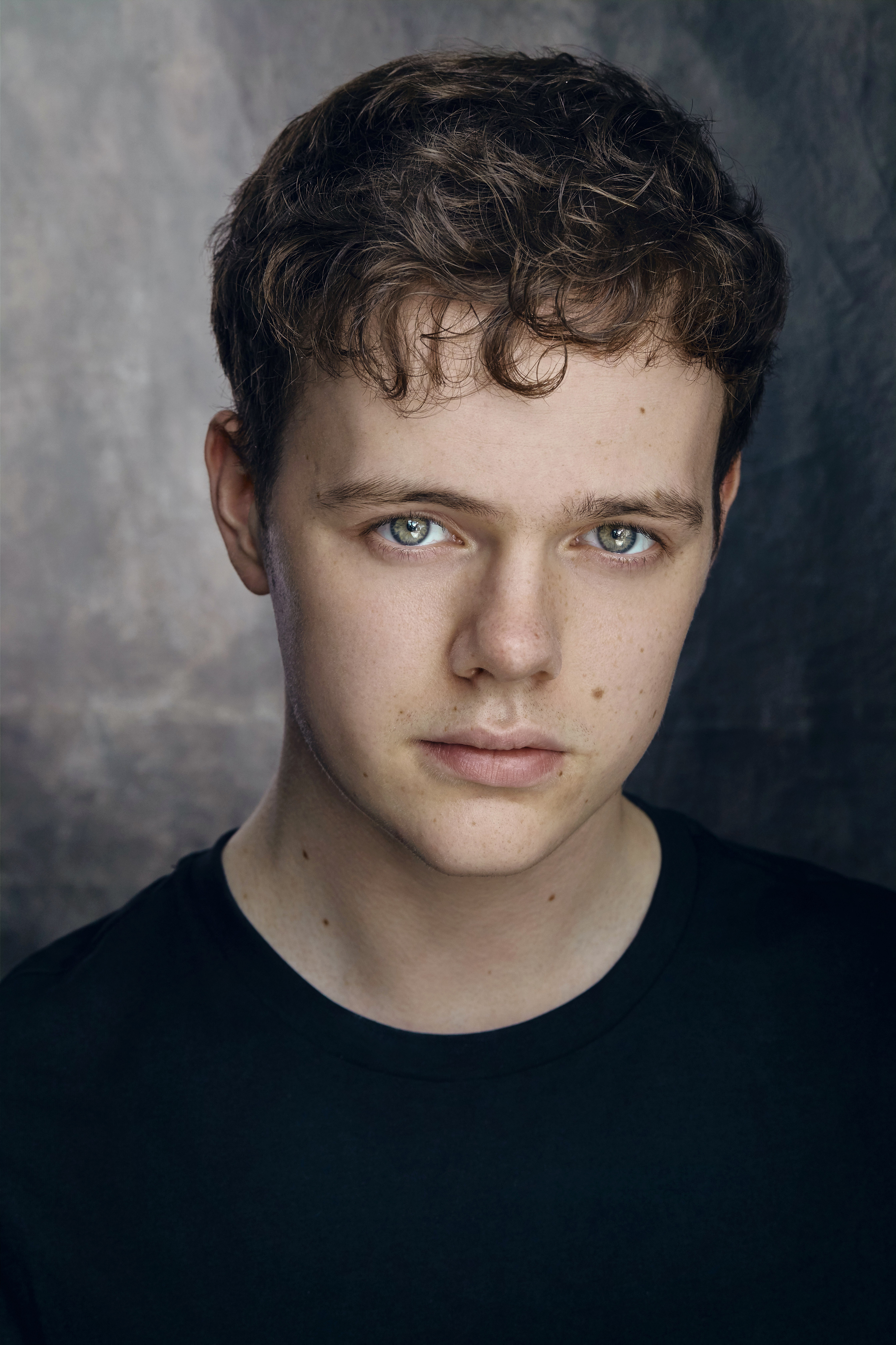 actor Dylan Jones large photo